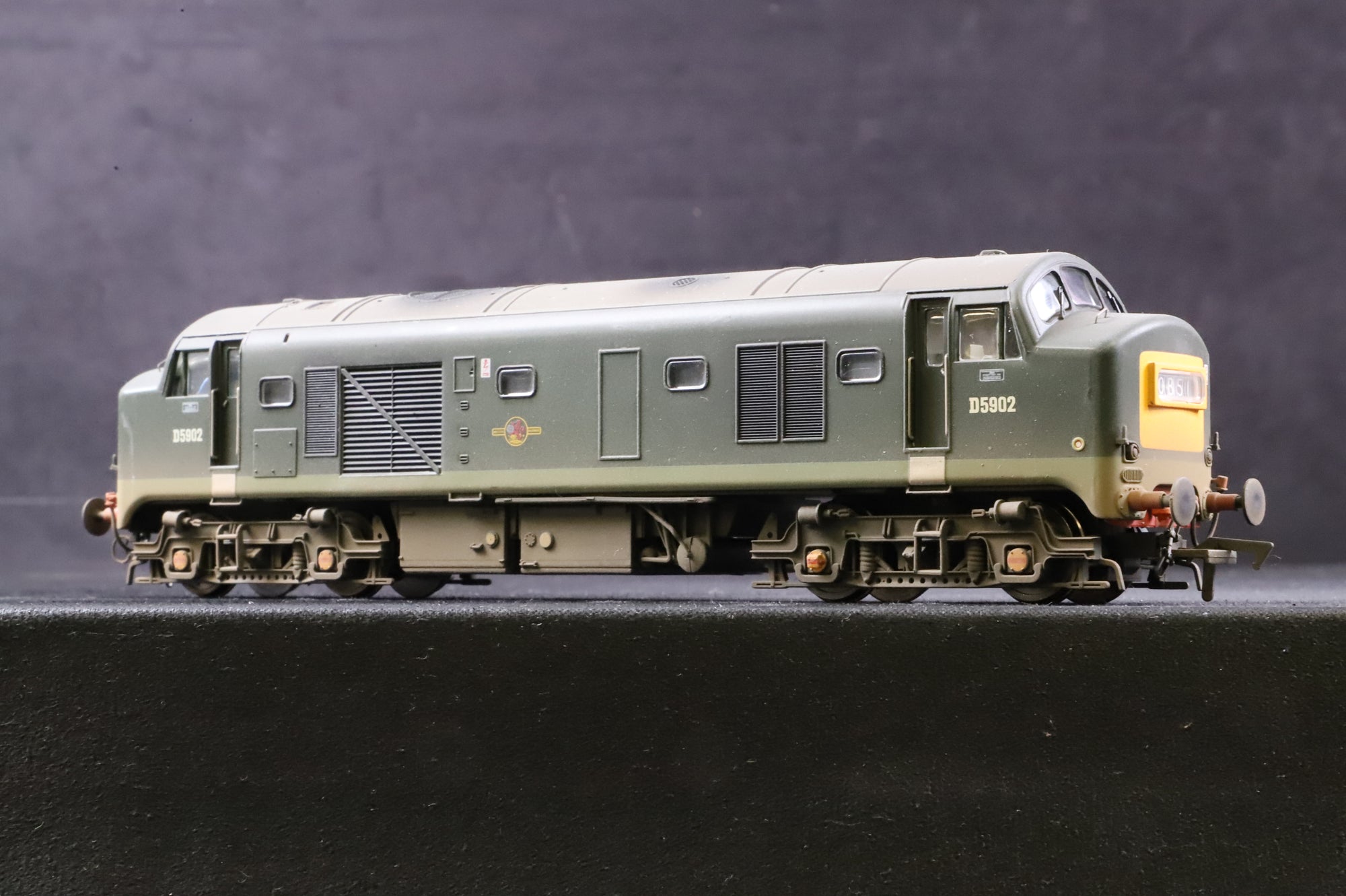 Heljan OO 2305 Class 23 'D5902' BR Green Small Yellow Panel Weathered