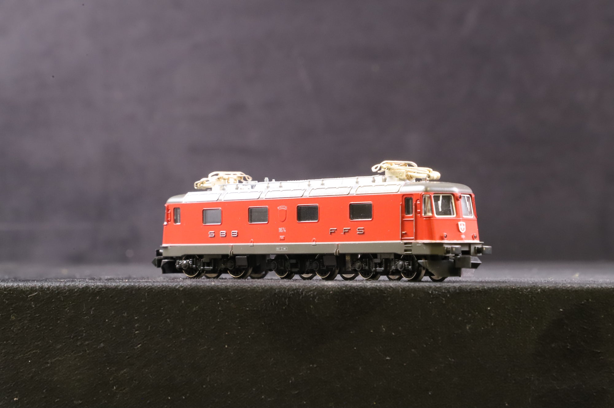 Hobbytrain/Kato N Gauge 1103 Re6/6 No.11674 in SBB Red