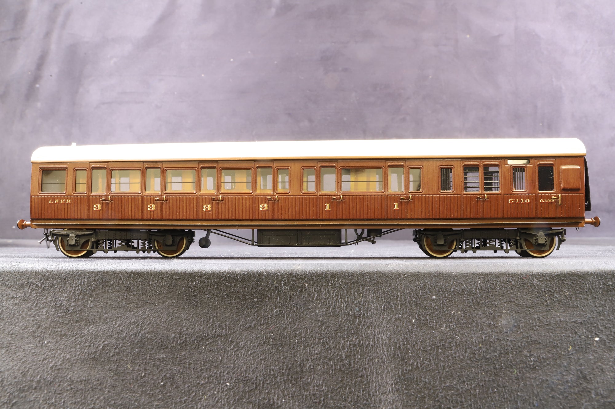 Lawrence Scale Models OO Great Central Barham Coach Kit Built