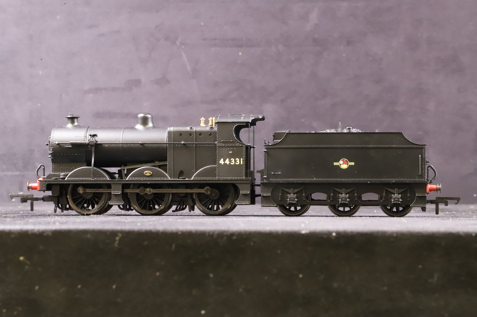Hornby OO R2066 Class 4F 0-6-0 '44331' BR Black L/C