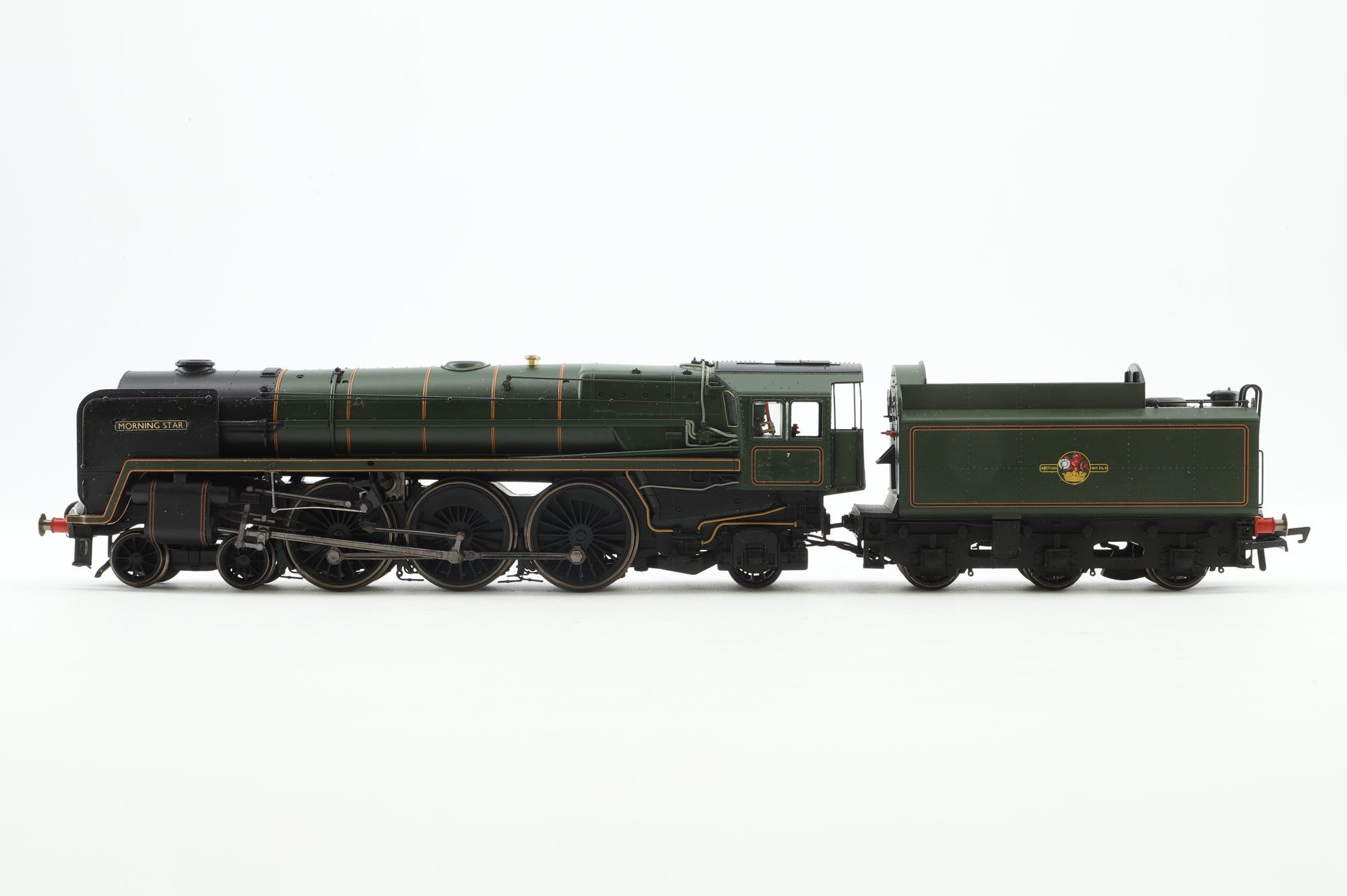 Hornby OO R30362 BR Britannia Class 4-6-2 BR Green Early Crest Renamed and Denumbered