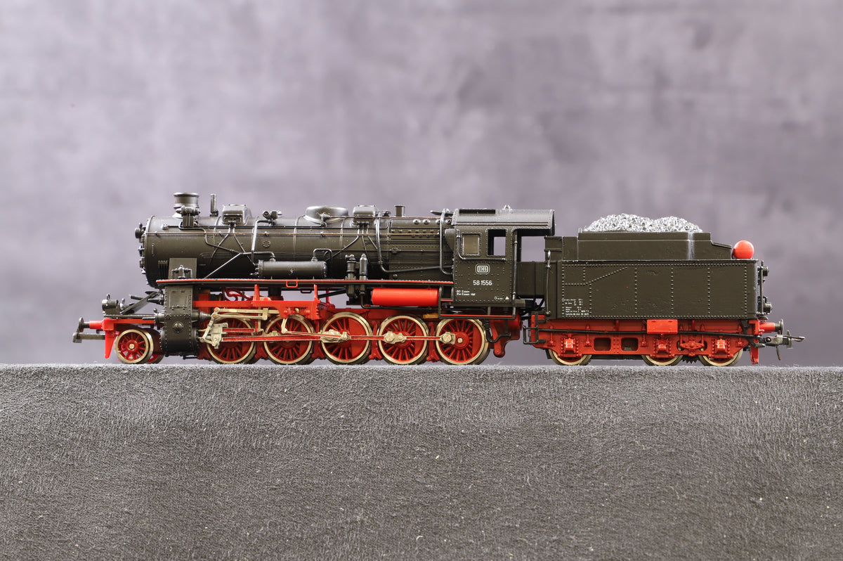 Roco HO 4112 Class BR 58 Steam Locomotive