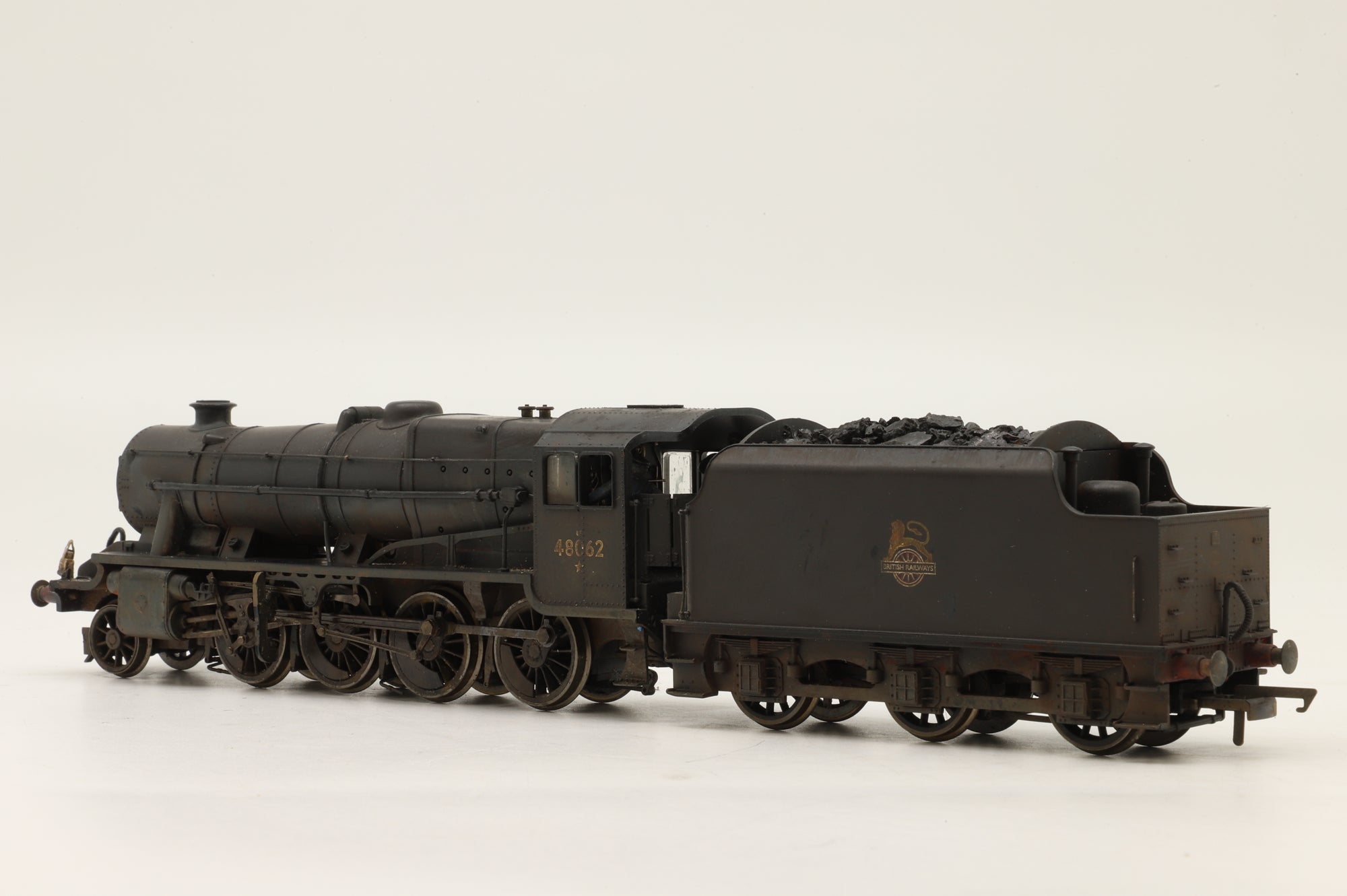 WORKSHOP Hornby R2395A OO Class 8f '48062' BR Black Weathered Non Runner