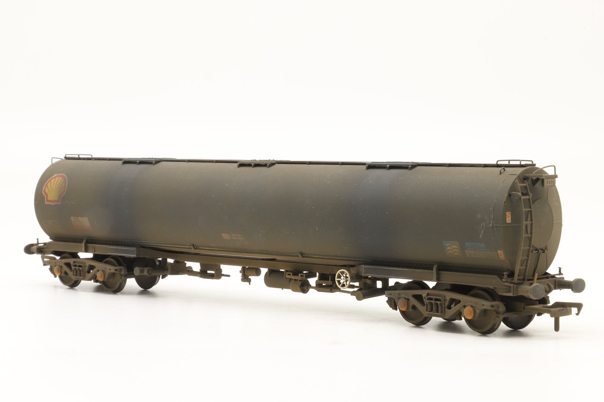 Bachmann OO Rake Of 2 TEA Bogie Tank Wagons Weathered Inc. 38-110A & 38-222