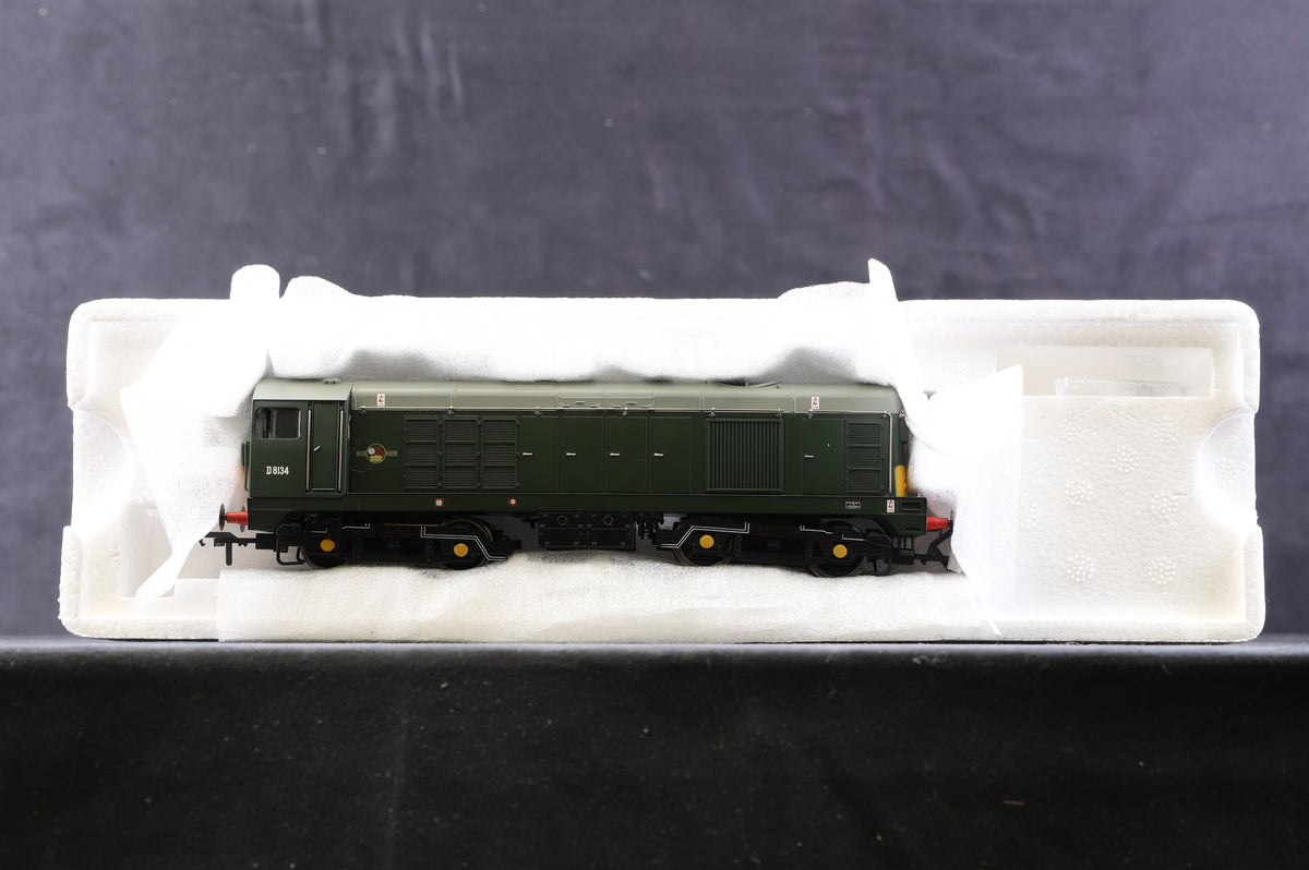 Bachmann OO 32-028 Class 20 Diesel &#39;D8134&#39; BR Green With Indicator Boxes