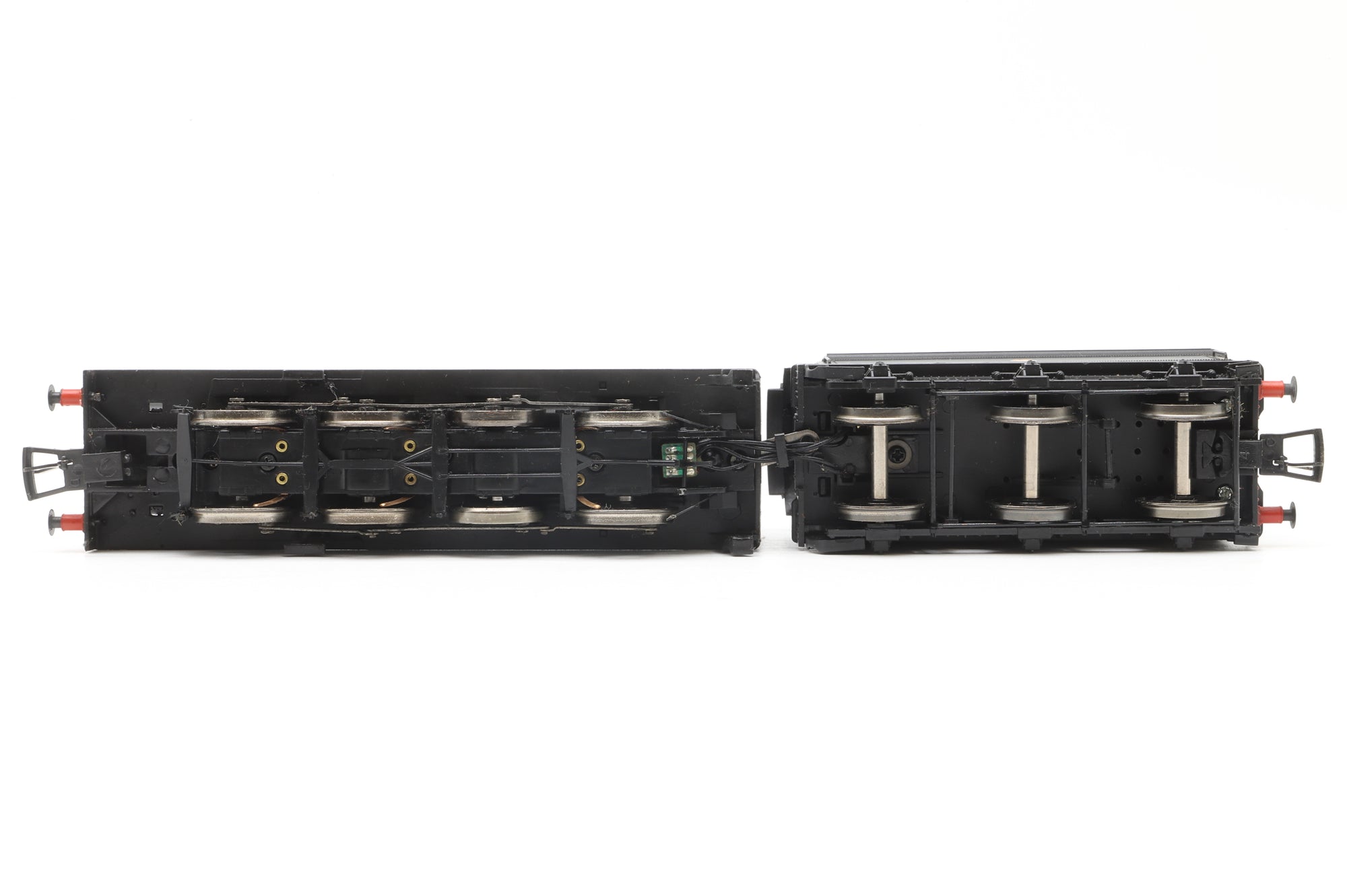 Bachmann OO 31-475 Class G2A 49395 in BR Black w/ Early Crests & Tender Back Cab
