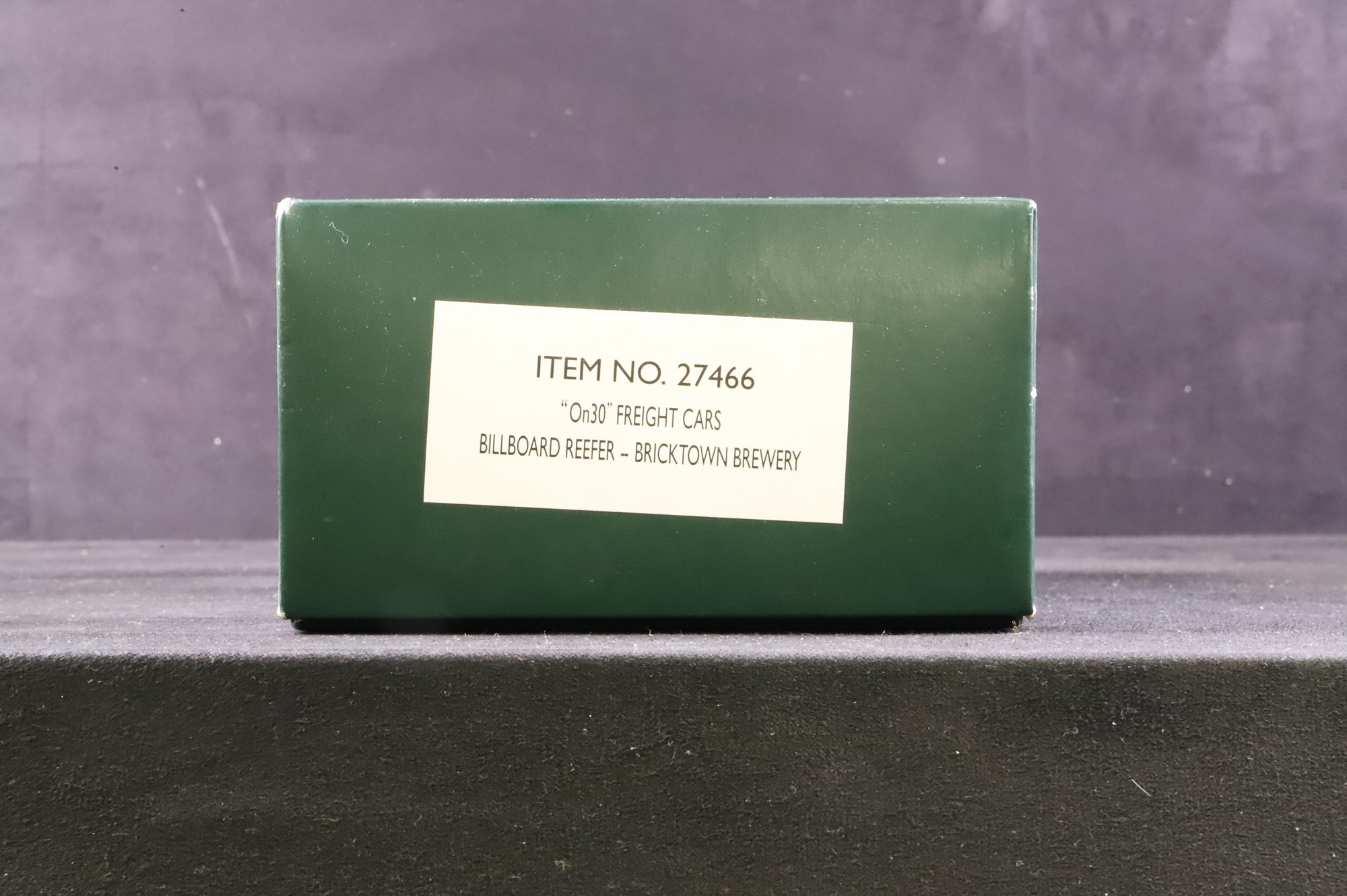 Spectrum On30 27466 Billboard Reefer Freight Car