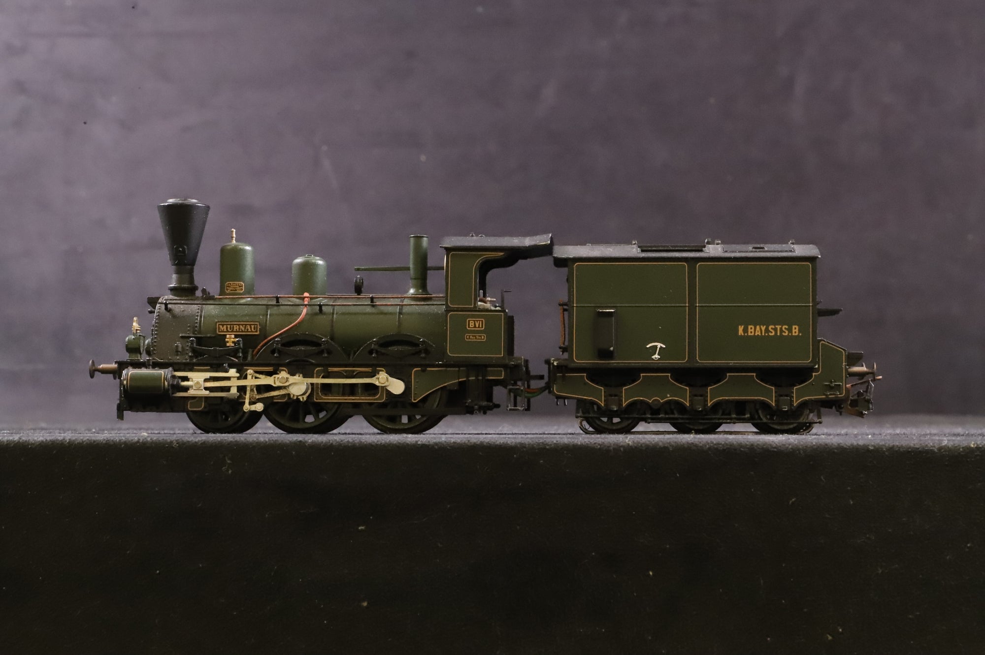 Marklin HO 3797 Series B Loco No.VI 'Murnau' in K.Bay.Sts.B Lined Green