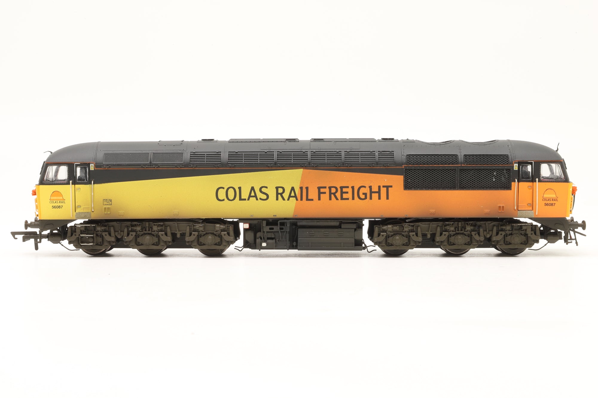 Hornby OO Class 56 56087 in Colas Rail Livery – DCC Sound & Weathered