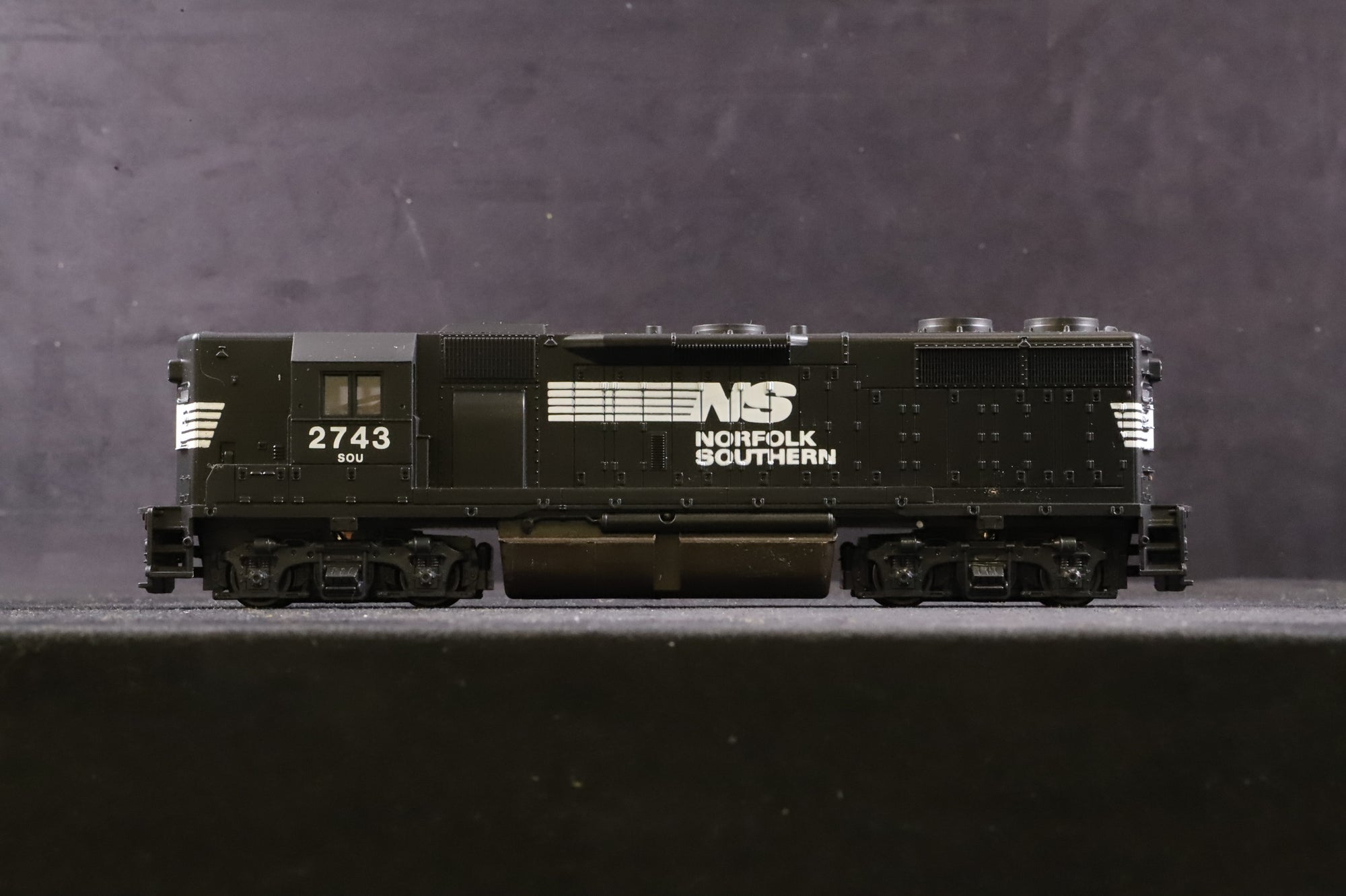 Con-Cor HO 0015-003002 EMD GP-38 Hi-Nose No.2743 in Norfolk Southern Black