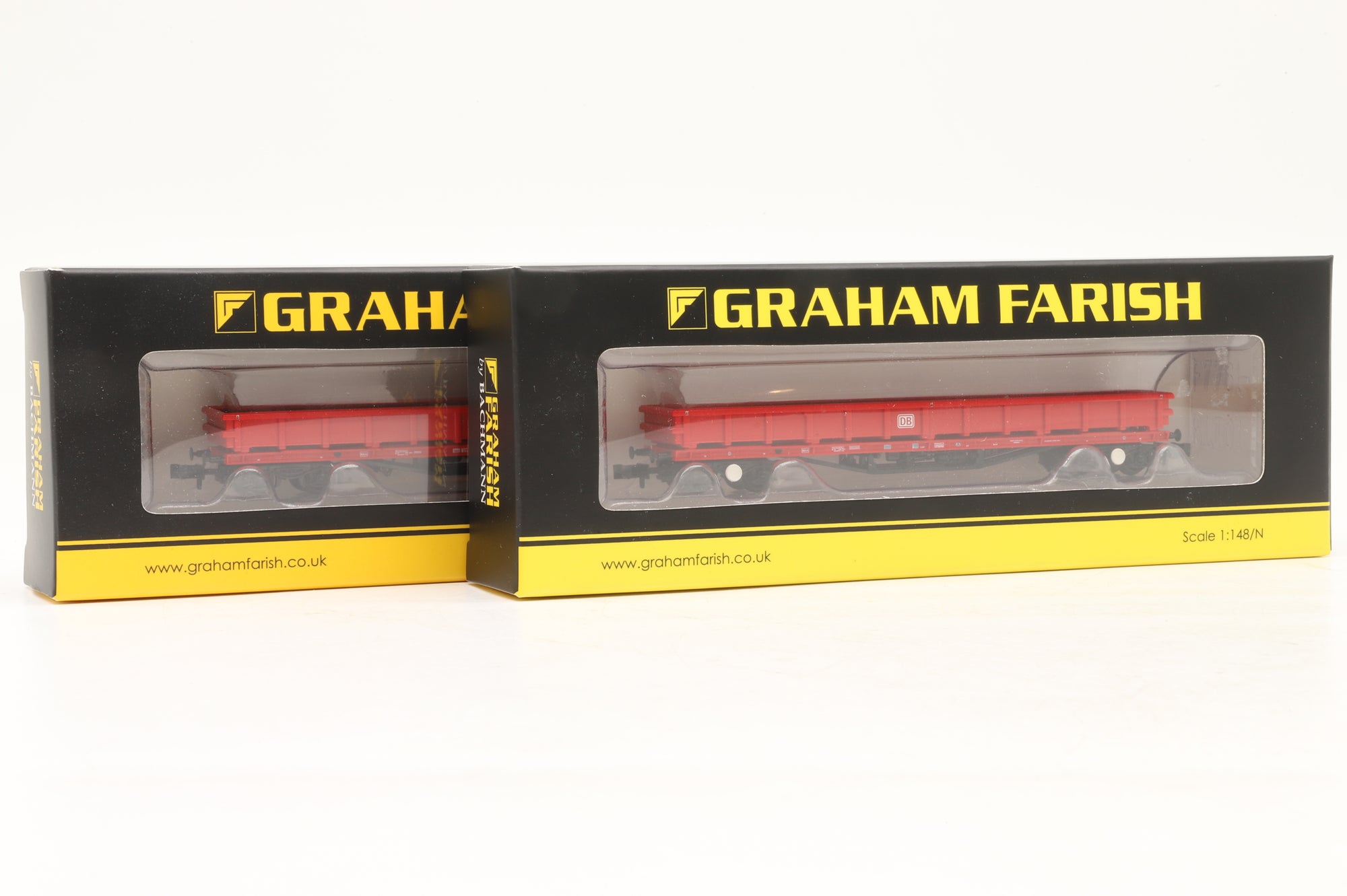 Graham Farish N 377-615/615A Rake of 2x MXA 'Lobster' Wagons in DB Red
