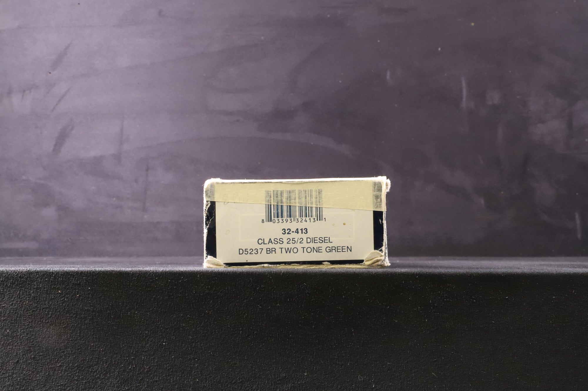 Bachmann OO 32-413 Class 25/2 Diesel 'D5237' BR Two Tone Diesel