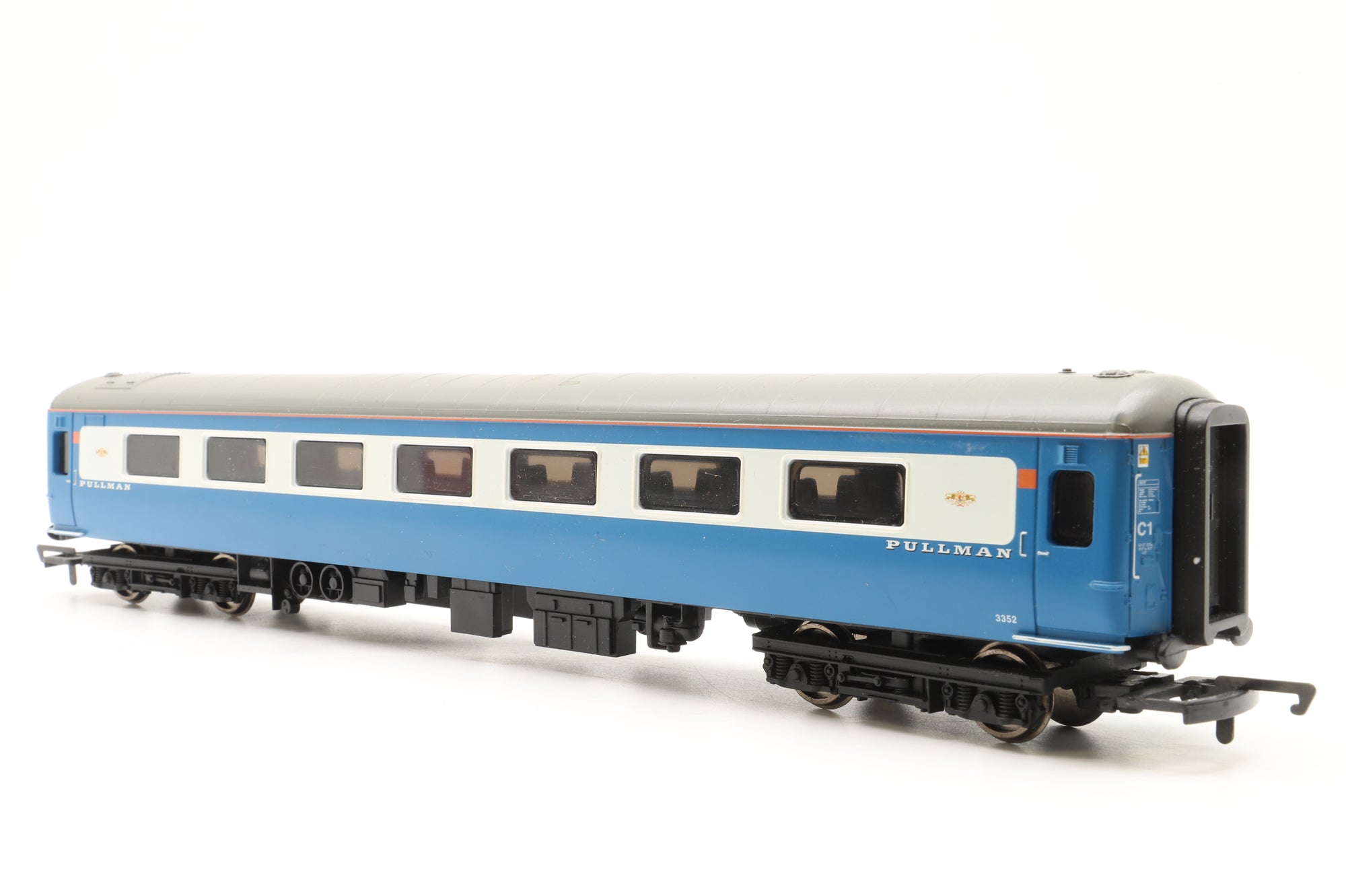 Hornby OO R1093 The Blue Pullman Set Locomotive & Coaches Only