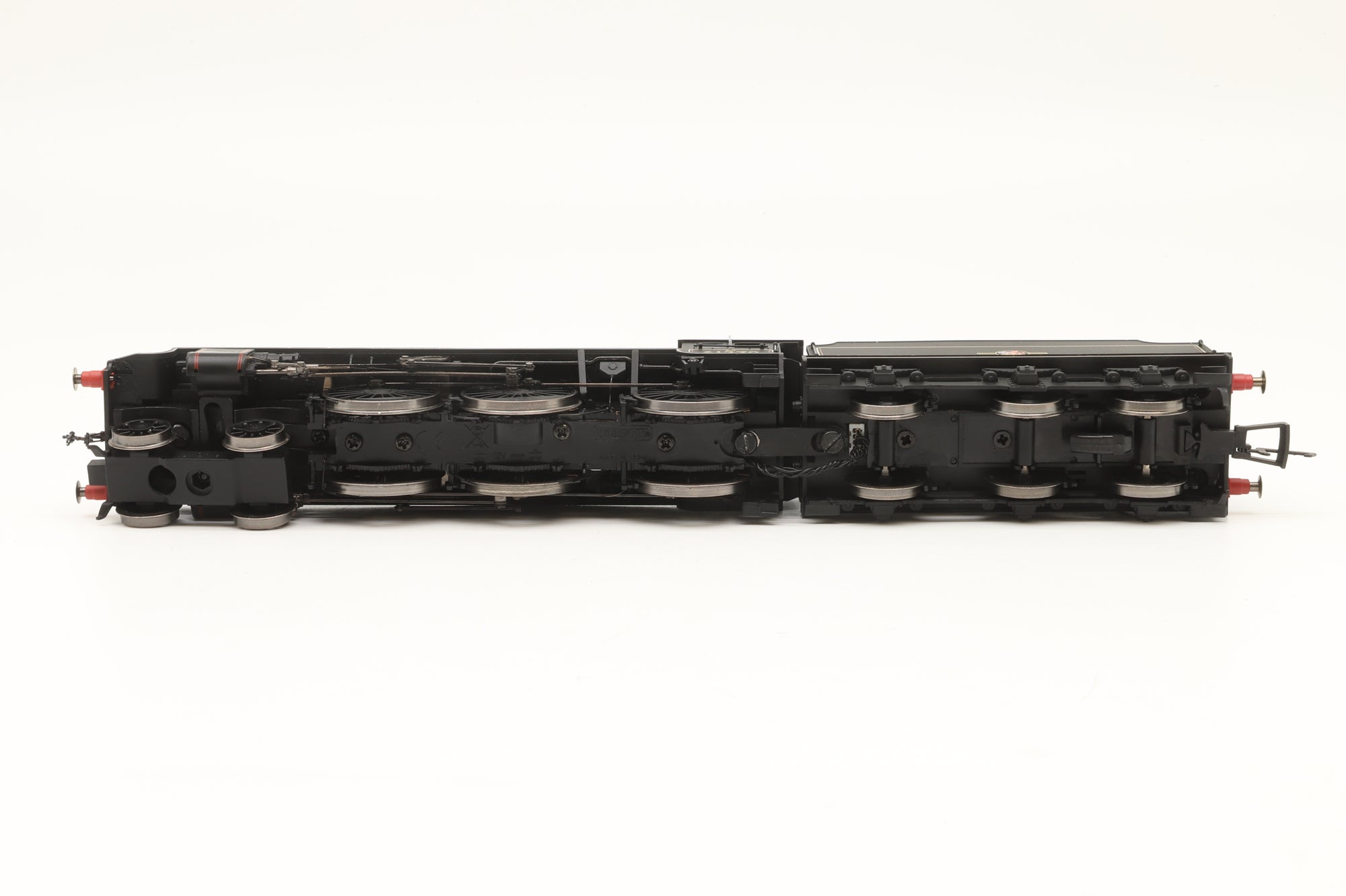 Hornby OO R3114 Class B1 61270 in Lined BR Black w/ Late Crests