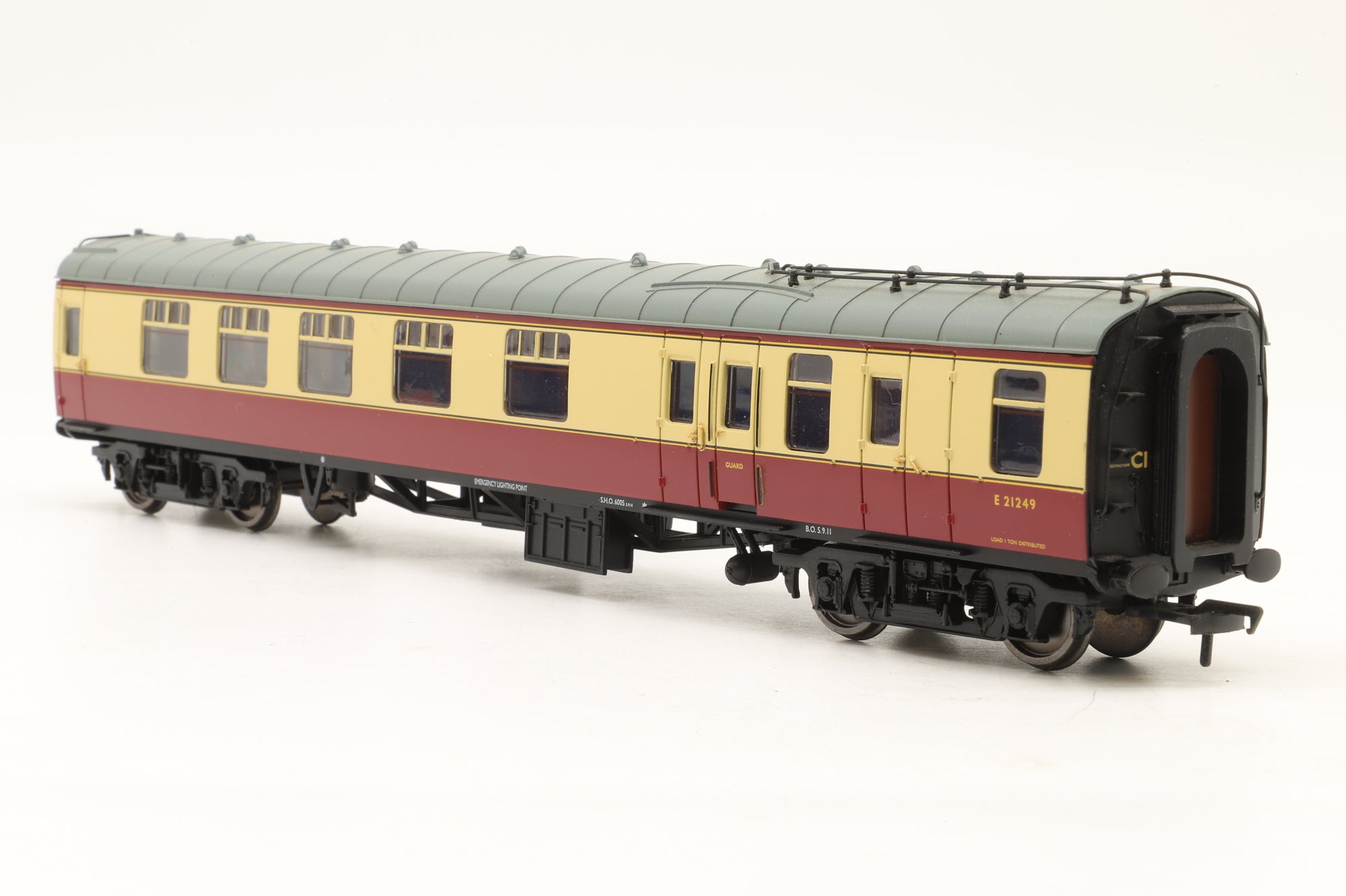 Bachmann OO 39-227Z BR Mk1 BCK Coach Crimson & Cream Excl. A1 Steam Locomotive Trust