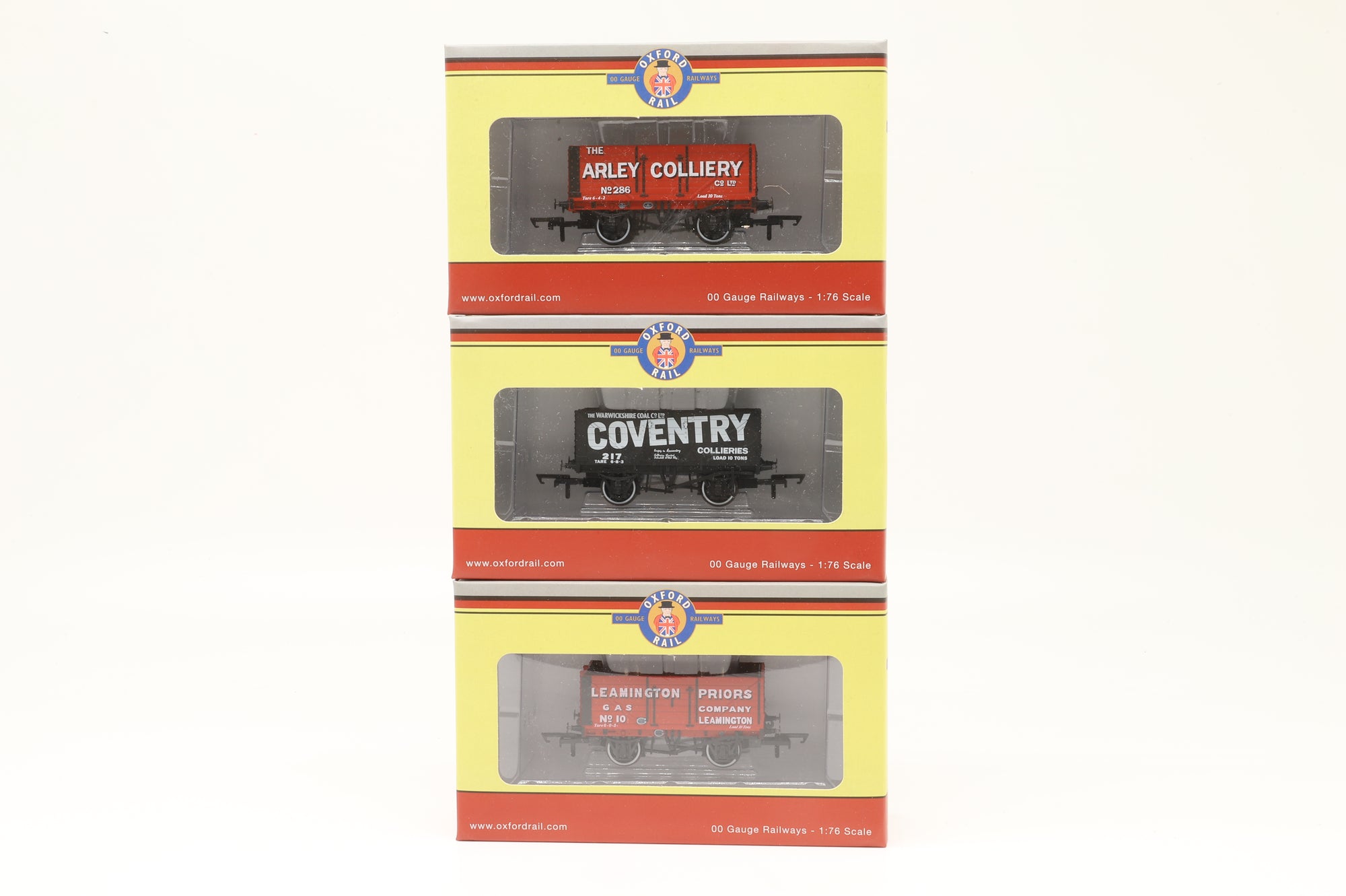 Oxford Rail OO Rake of 3 7 Plank Wagons in Assorted Warickshire/Coventry Coal Merchant Liveries