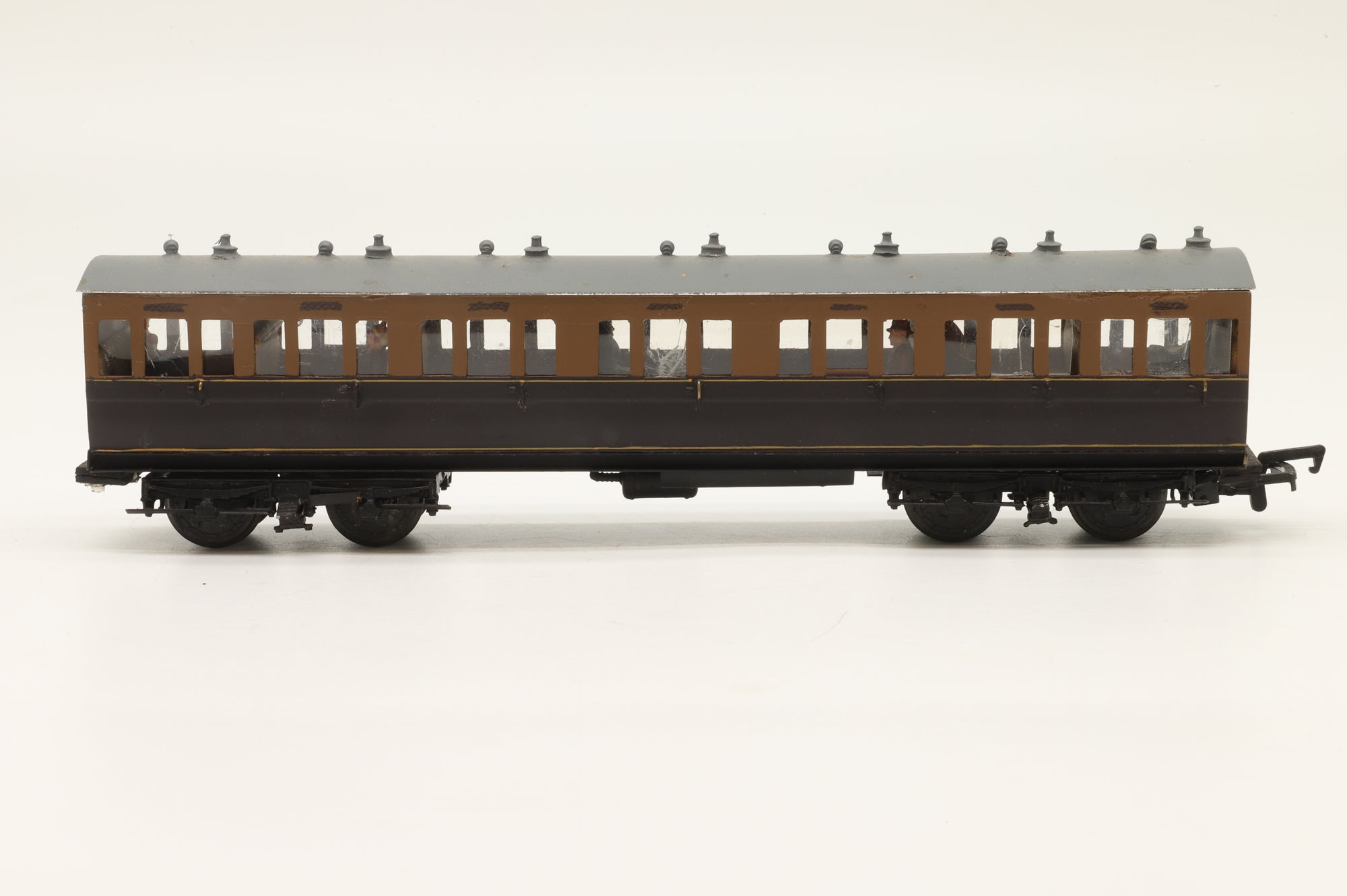 WORKSHOP Chowbent OO Rake Of 2 L&YR Kit Built Coaches