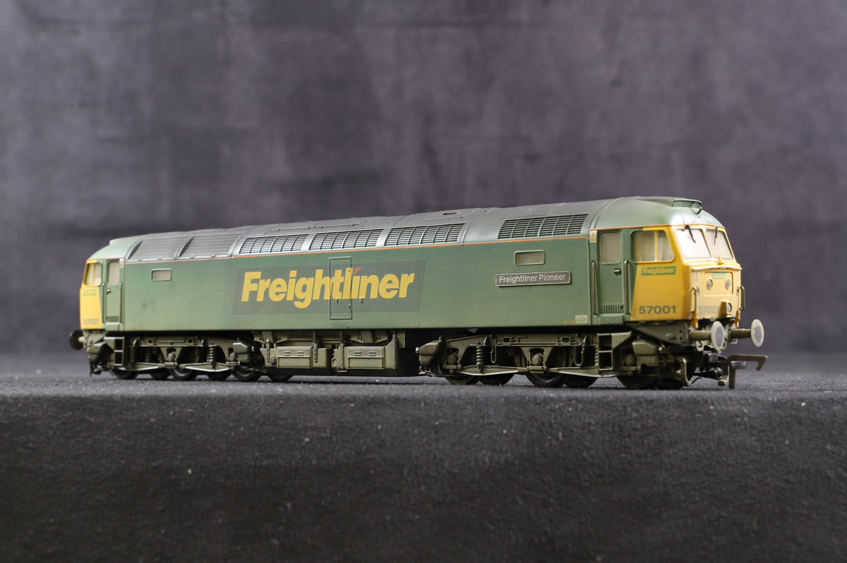 Bachmann OO Class 57 &#39;57001&#39; &#39;Freightliner Pioneer&#39; Freightliner Renamed, Renumbered &amp; Weathered