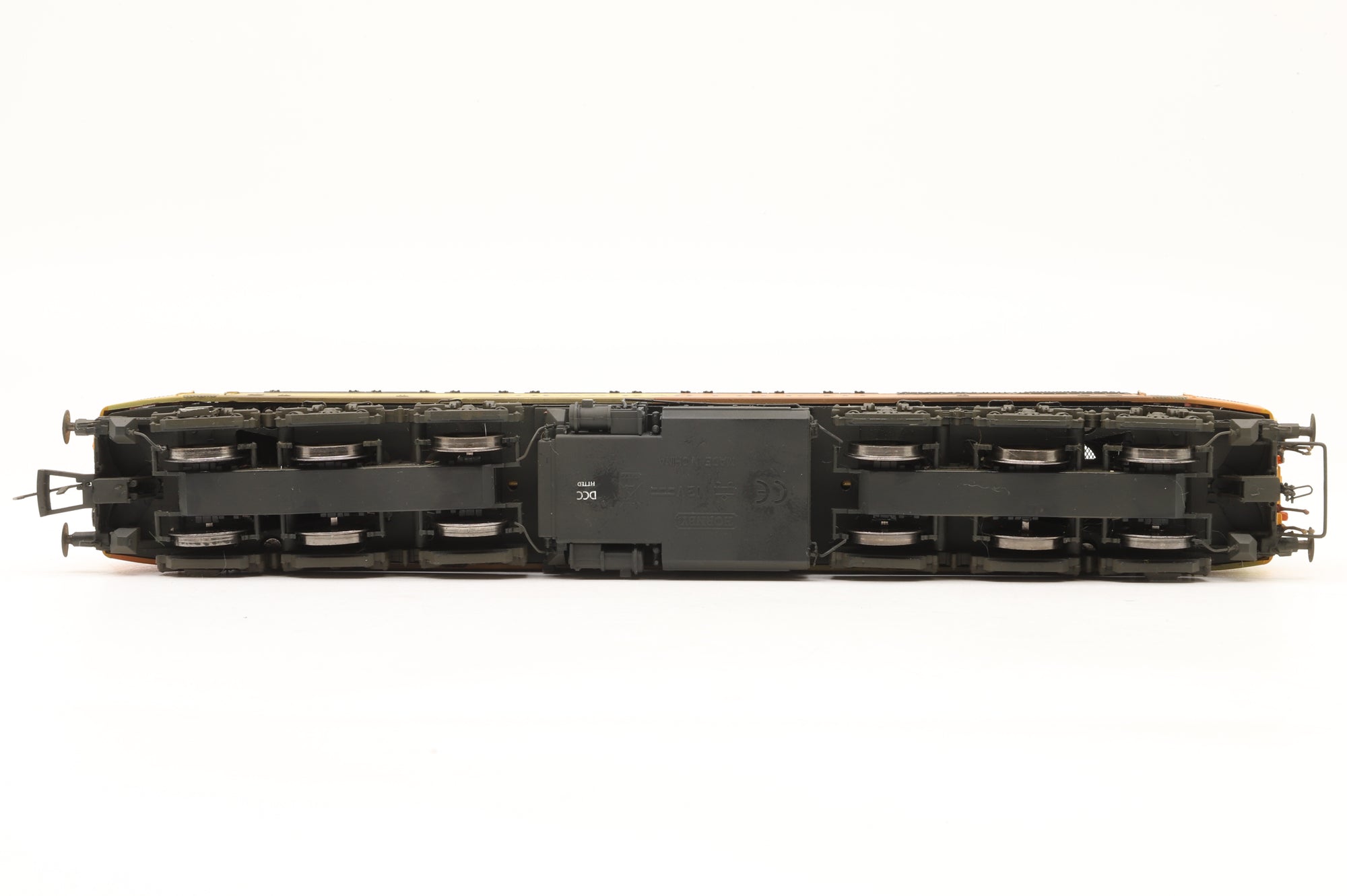Hornby OO Class 56 56087 in Colas Rail Livery – DCC Sound & Weathered