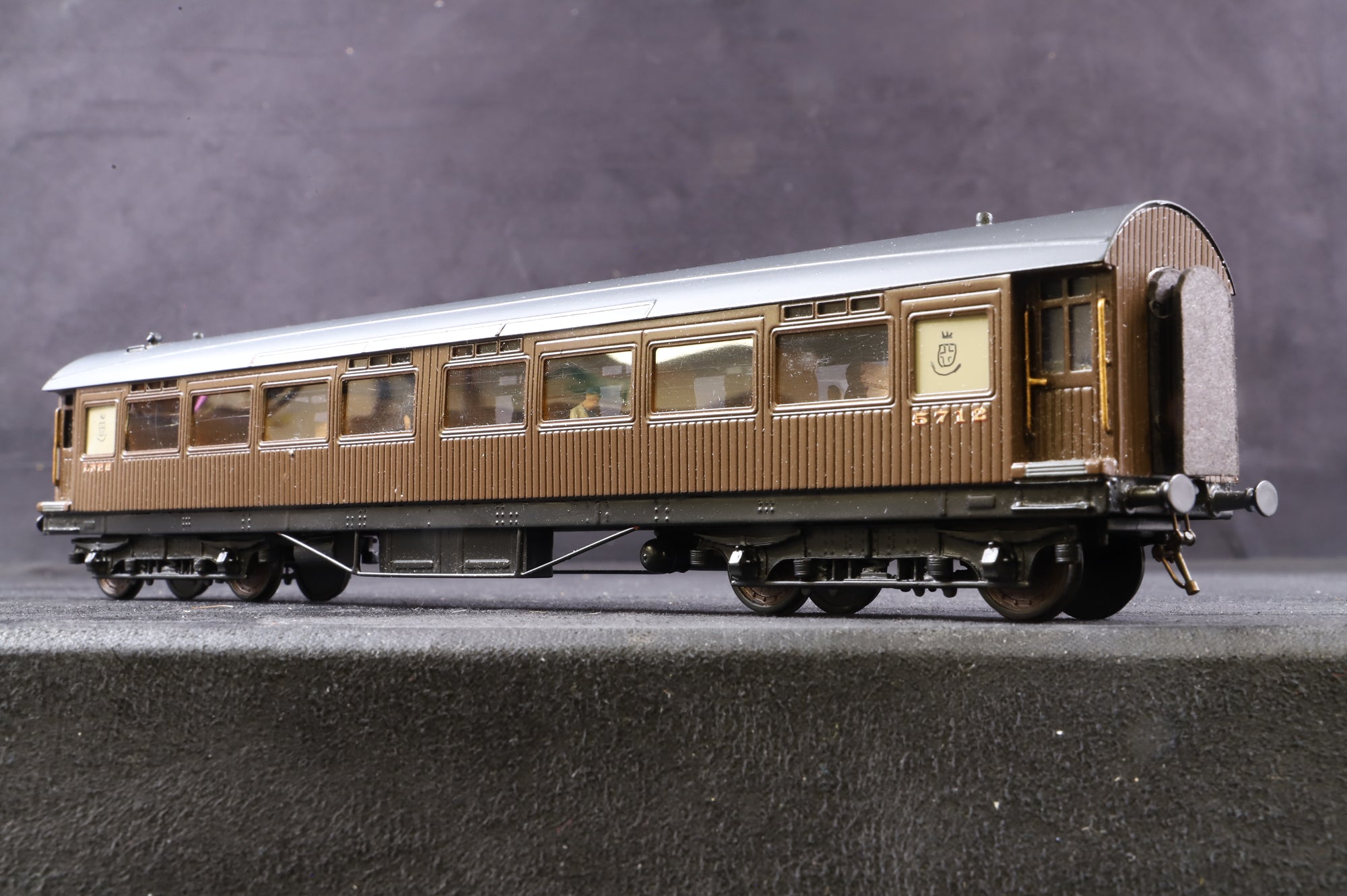 Lawrence Scale Models OO Great Central Barham Coach Kit Built