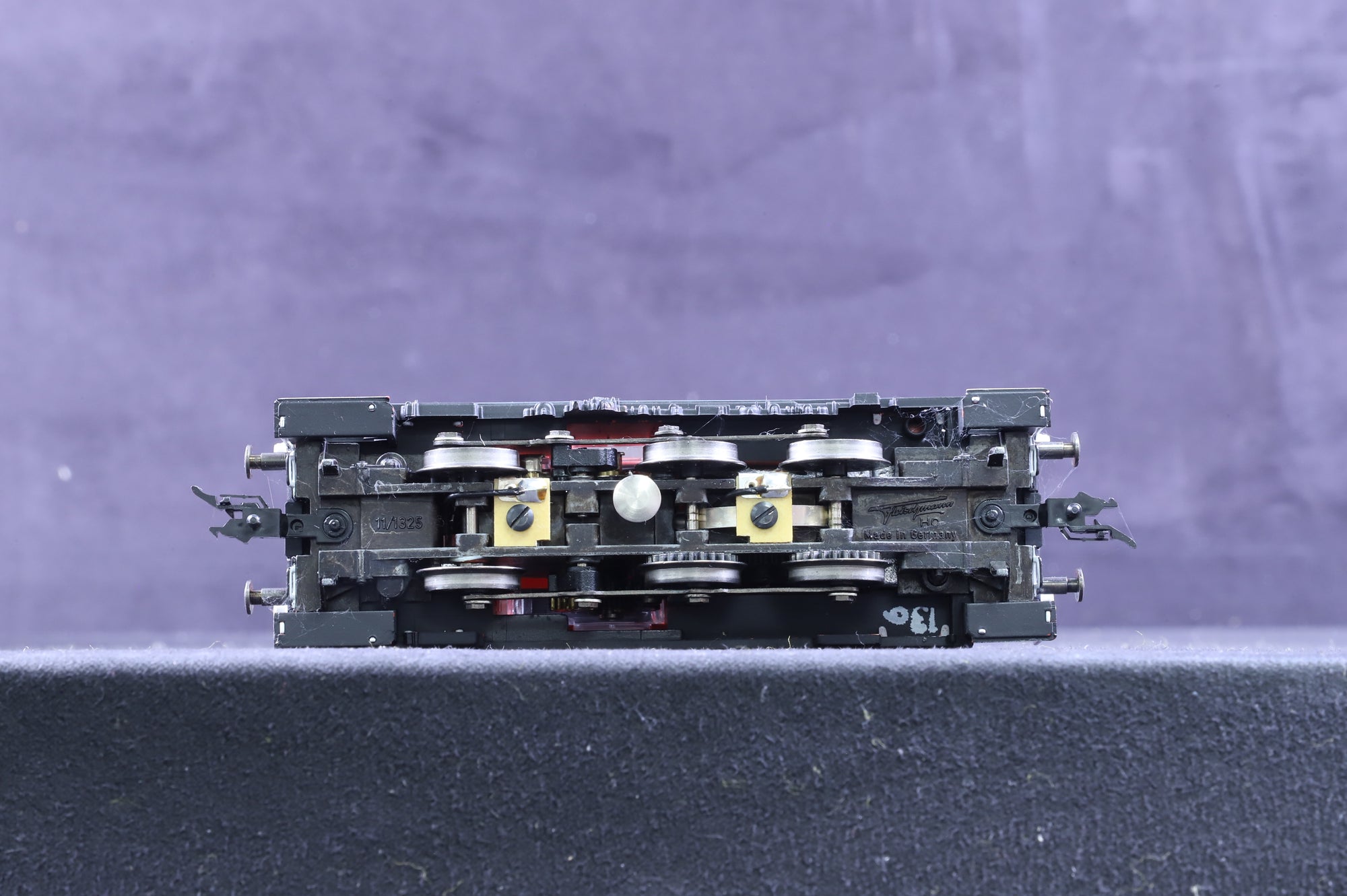 Fleischmann HO 4223 BR 360 in DB Cargo Red