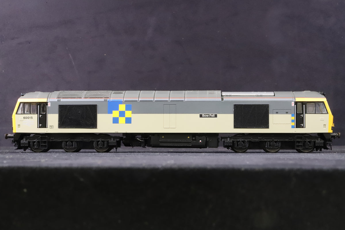 Hornby OO R3743 Class 60 &#39;60015&#39; &#39;Bow Fell&#39; Railfreight Construction Triple Grey DCC Sound