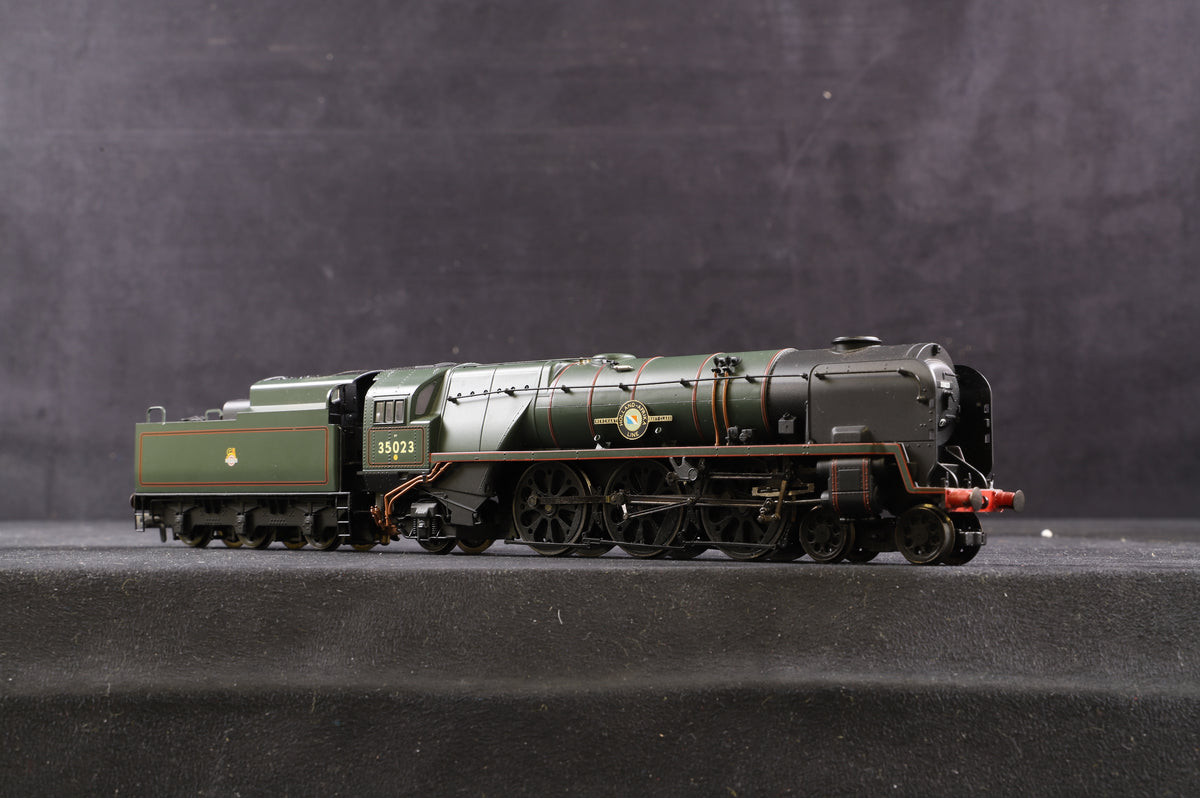 Hornby OO R2170 Rebuilt Merchant Navy Class 4-6-2 &#39;Holland Afrika Line&#39; &#39;35023&#39; BR Green