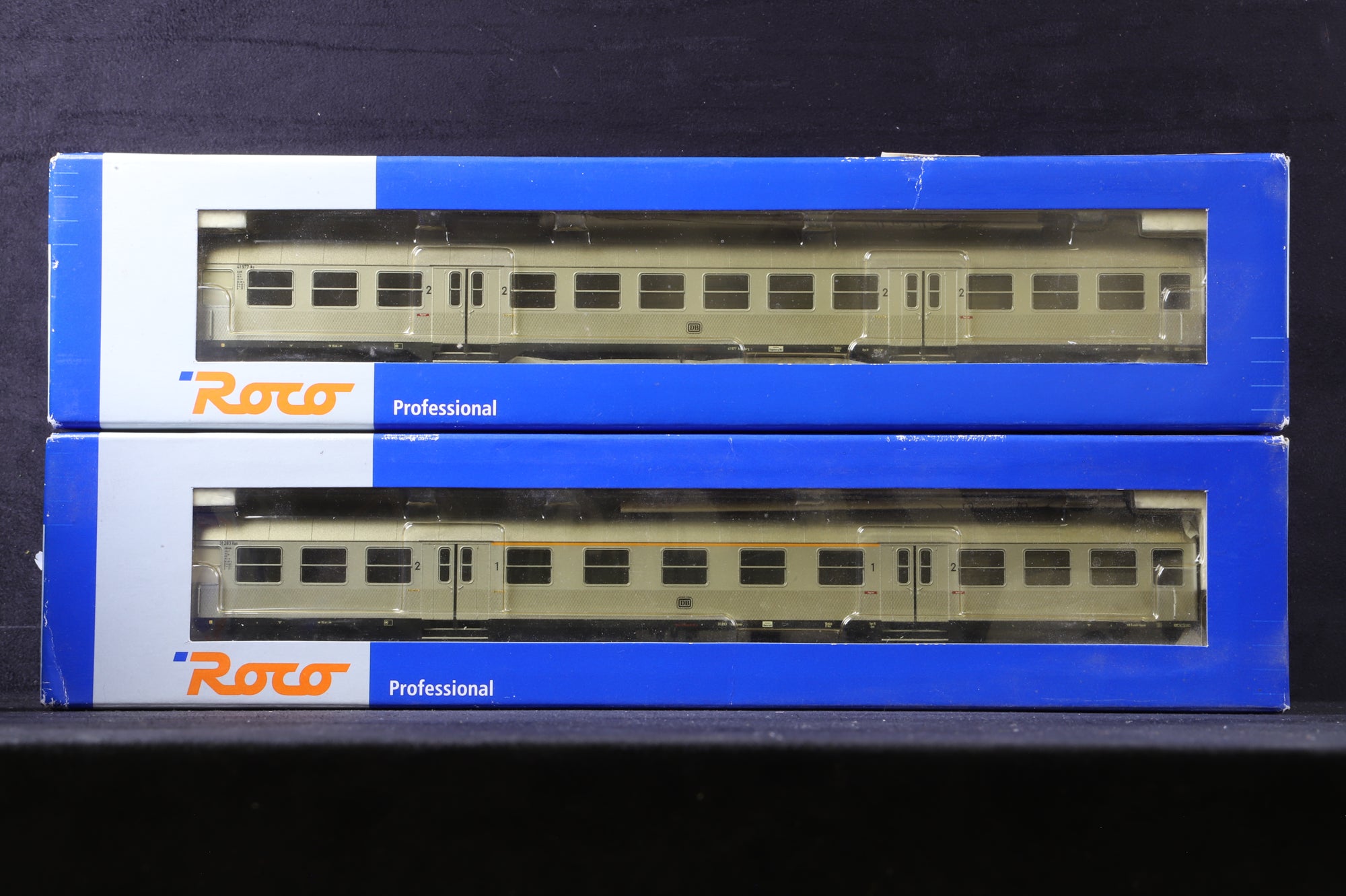 Roco HO Rake Of 8 DB Silver Coaches Inc. 45480 x3 & 45481 x5