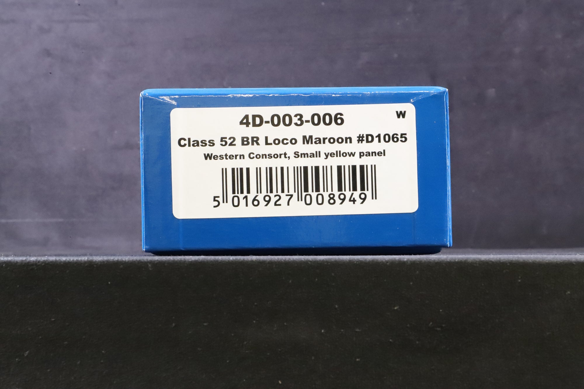 Dapol OO 4D-003-006 Class 52 'D1065' 'Western Consort' BR Maroon 'Small Yellow Panel