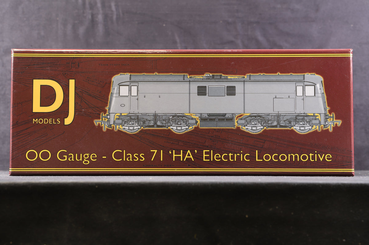 DJ Models OO 0071-002HAT Class 71 &#39;E5015&#39; BR Southern Region Light Green w/ Full Golden Arrow Headboards, Arrows&amp; Flags, Excl. Hattons