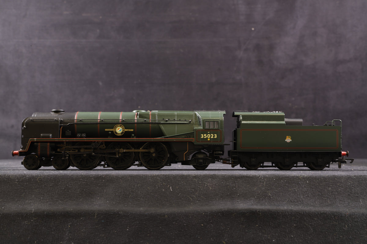 Hornby OO R2170 Rebuilt Merchant Navy Class 4-6-2 &#39;Holland Afrika Line&#39; &#39;35023&#39; BR Green