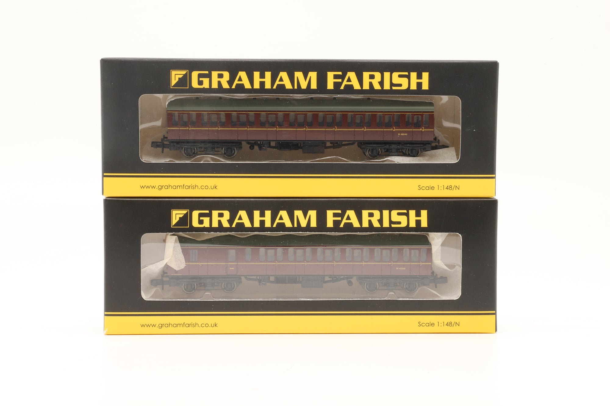 Graham Farish N Pair of Mk1 Suburban BR Maroon Coaches