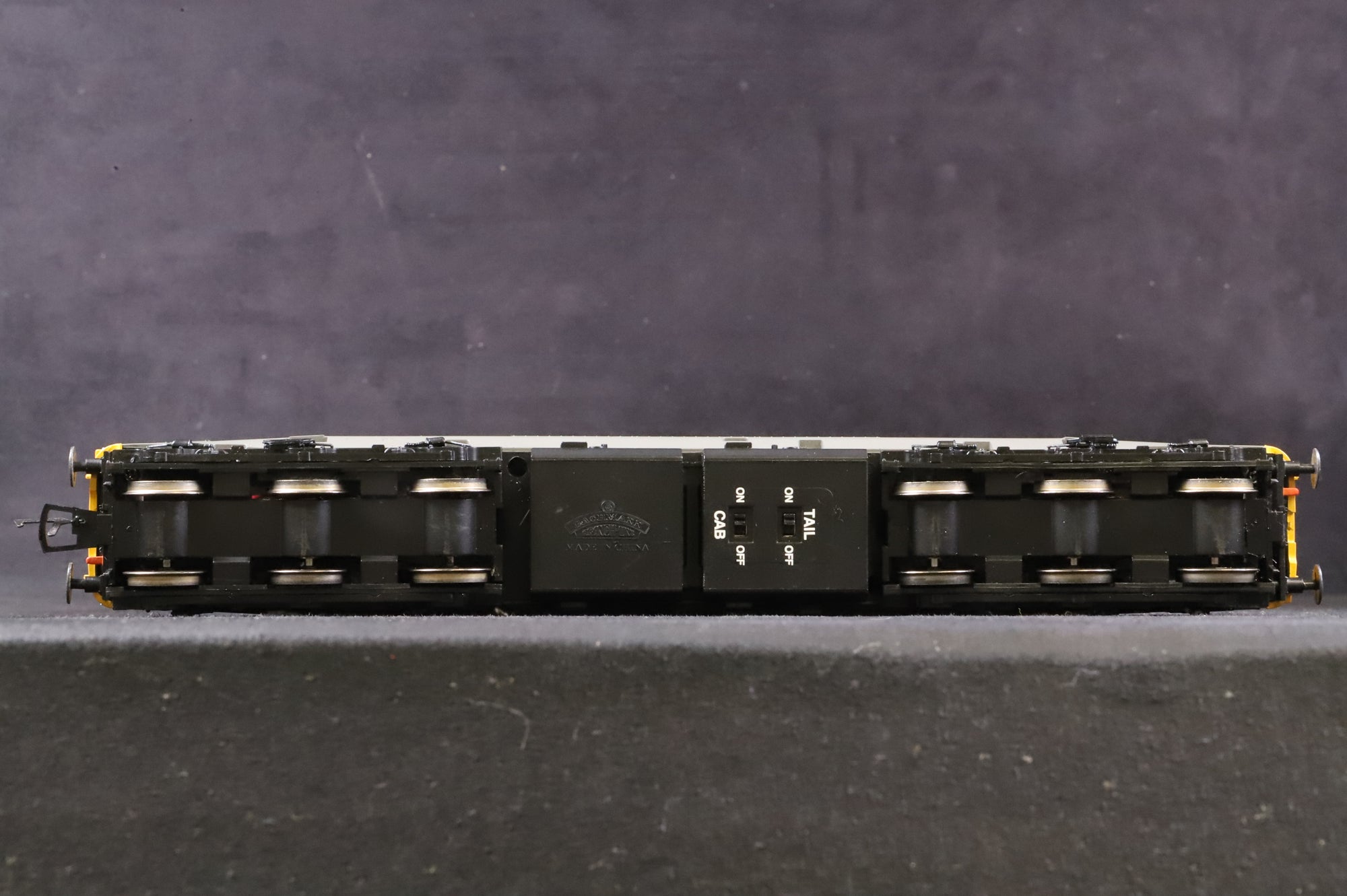 Bachmann OO 32-788DB Class 37 37142 in BR Engineers' Grey
