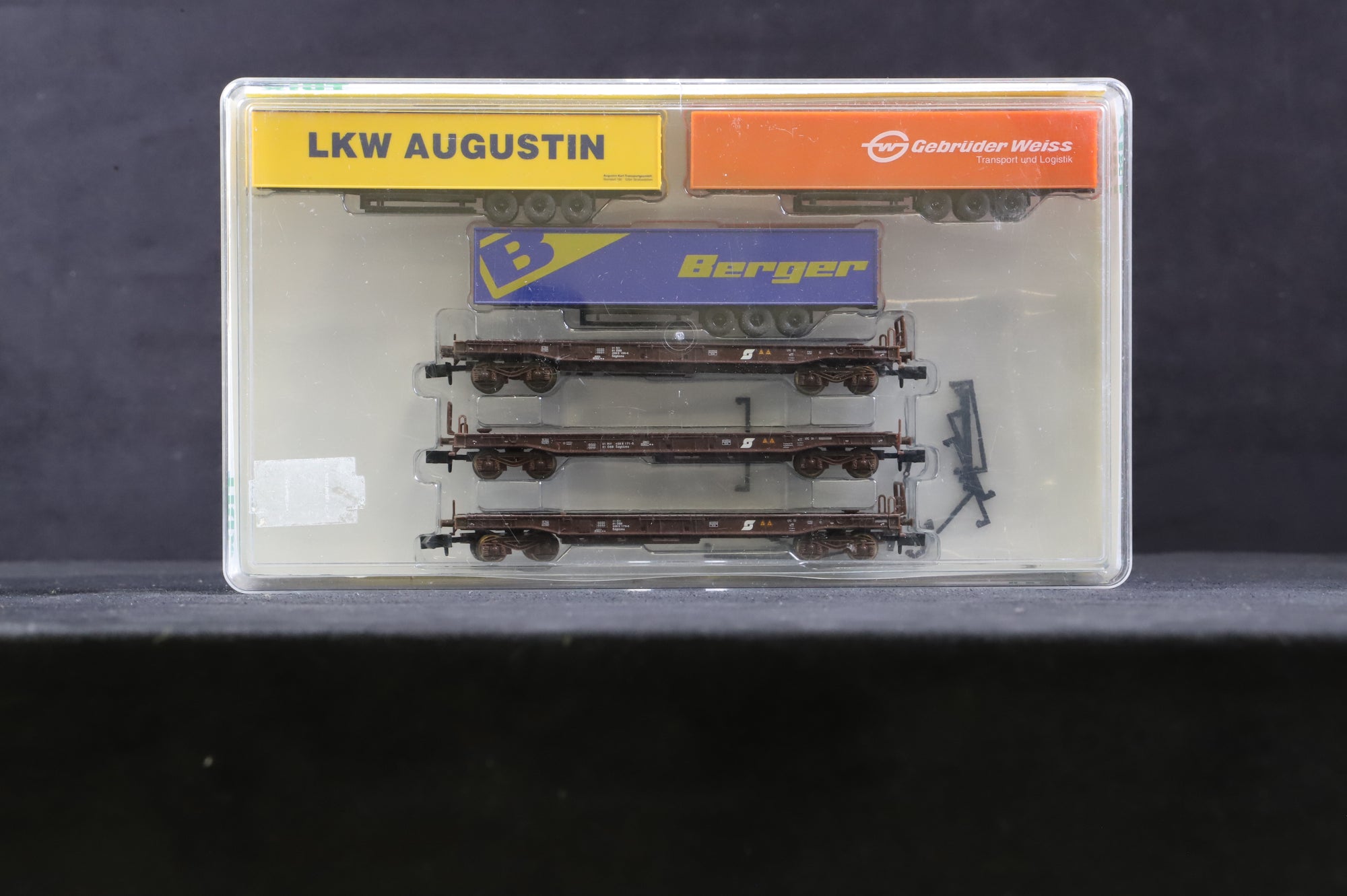 Trix N 15044 Pack Of 3 Flat Cars with Loads