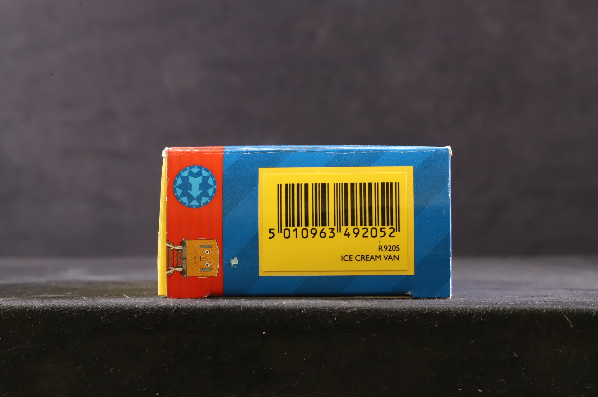 Hornby OO R9205 Thomas & Friends Ice Cream Van