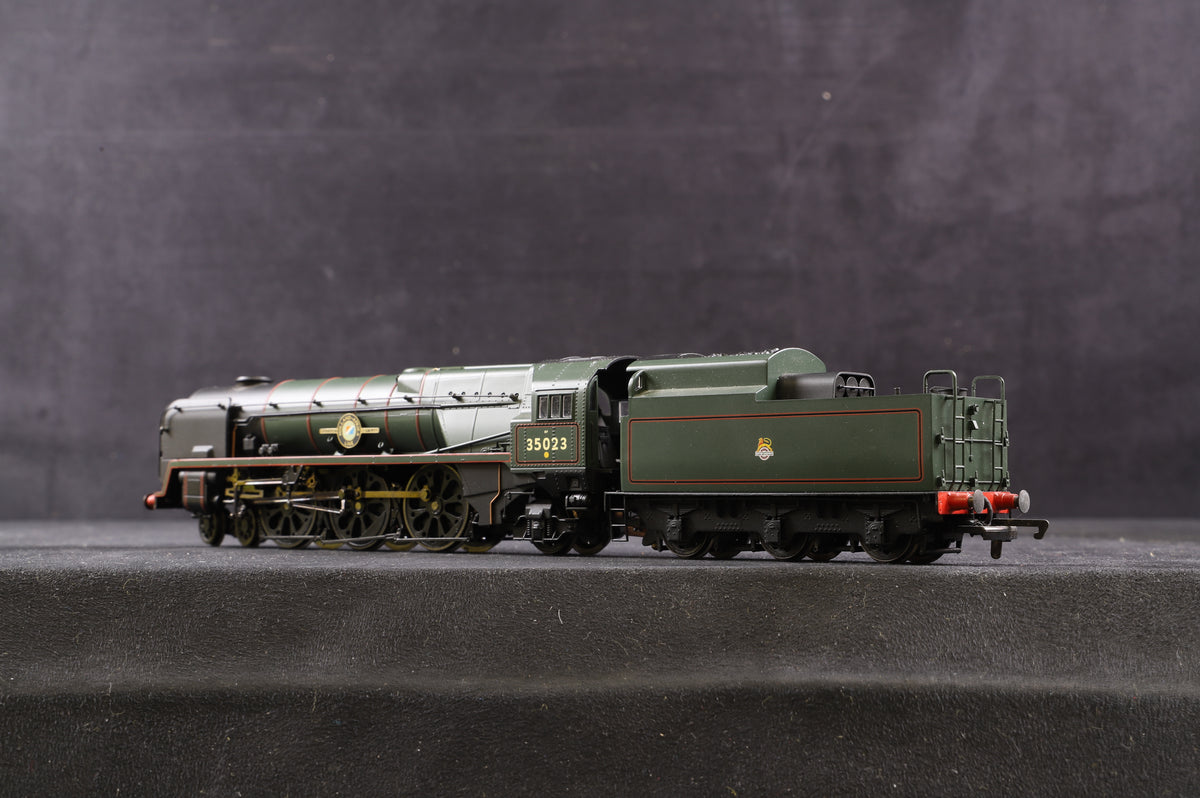 Hornby OO R2170 Rebuilt Merchant Navy Class 4-6-2 &#39;Holland Afrika Line&#39; &#39;35023&#39; BR Green