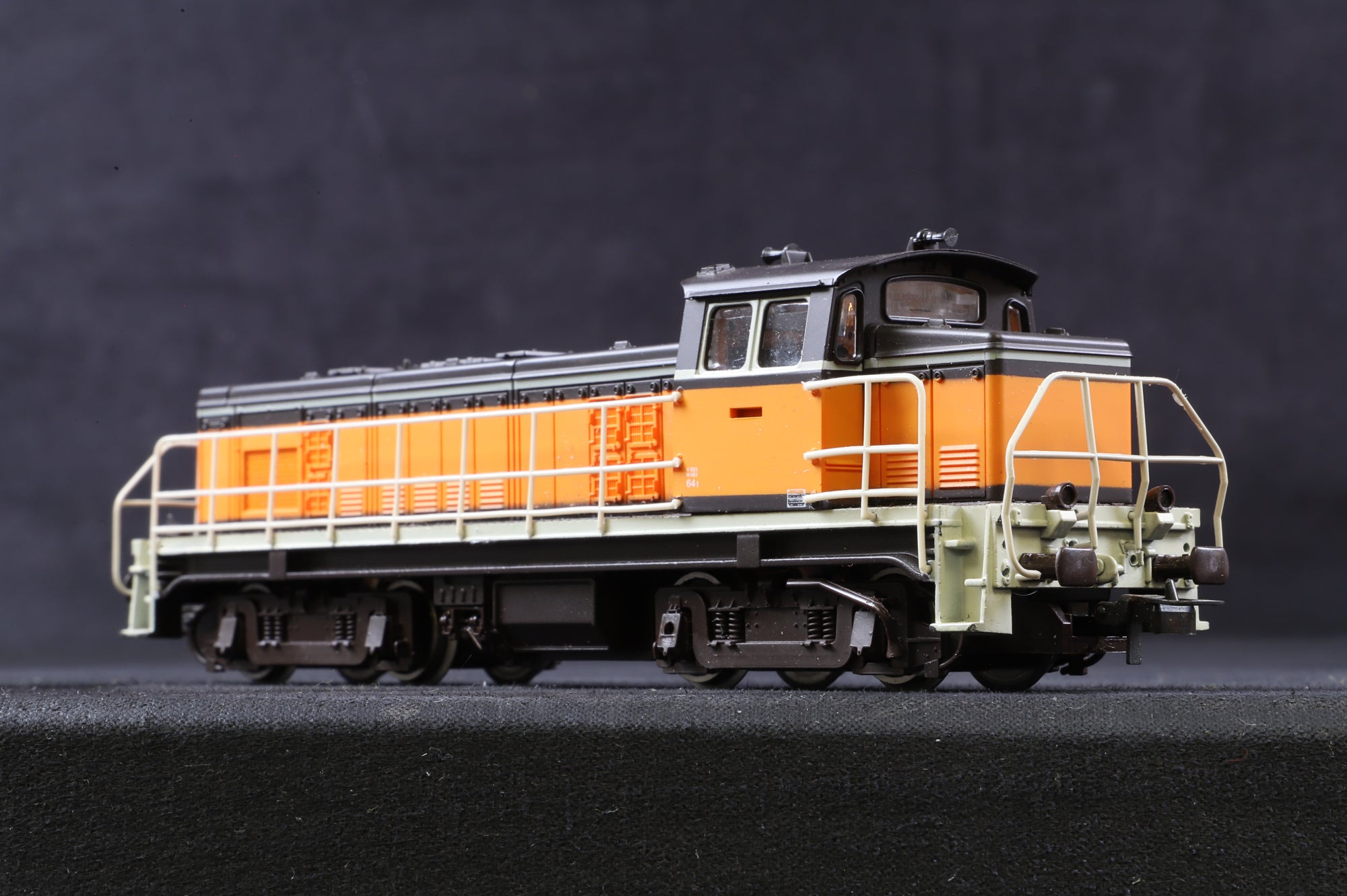 Roco HO 43467 SNCF BB 63837 Diesel Locomotive