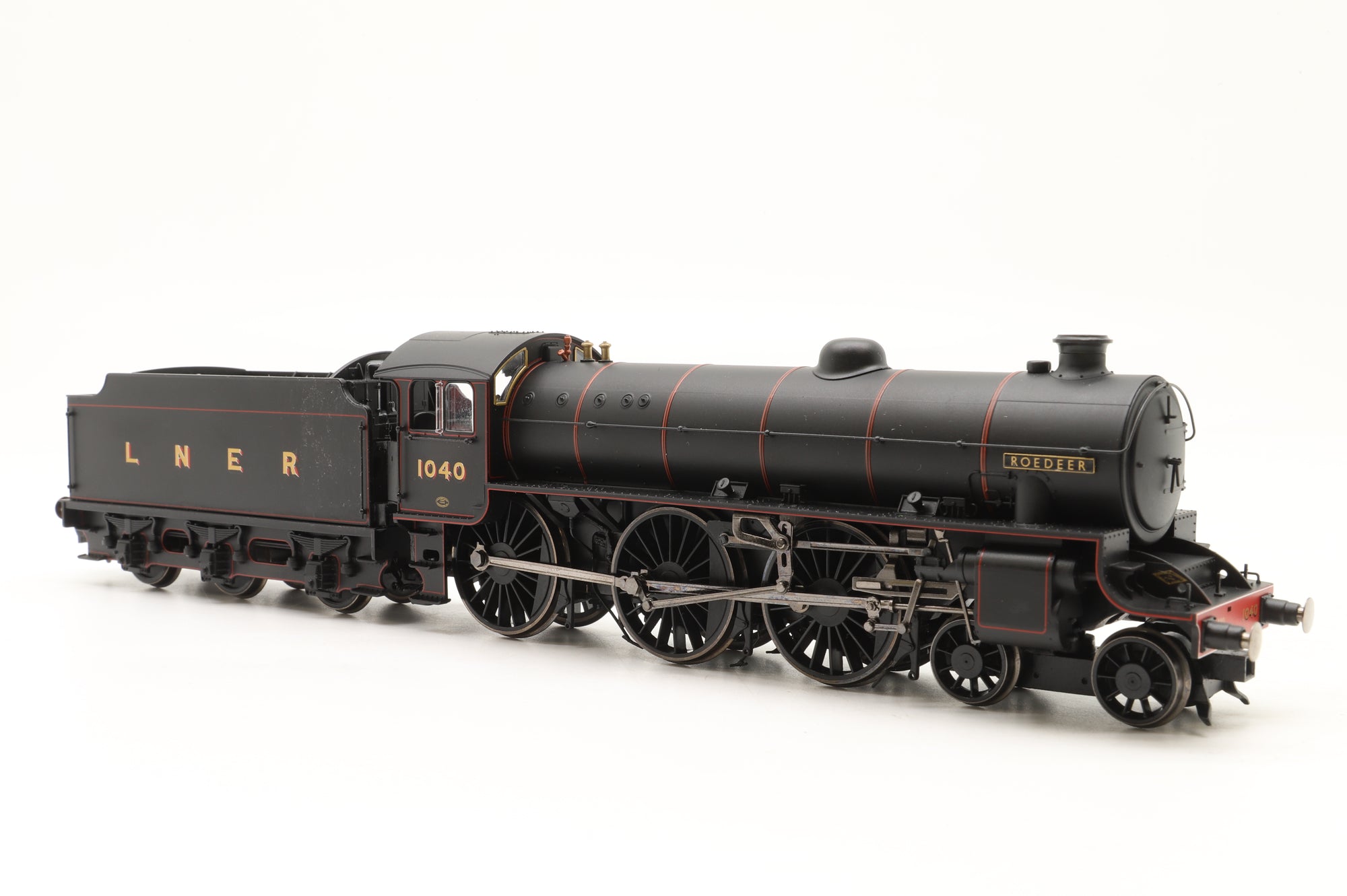 Hornby OO R2998 Class B1 '1040' 'Roedeer' LNER Lined Black