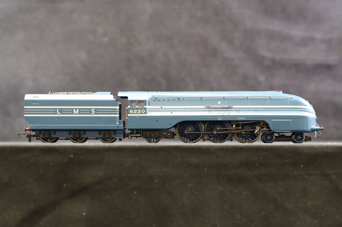 Hornby OO R2206 LMS 4-6-2 Coronation Class &#39;6220&#39; &#39;Coronation&#39;
