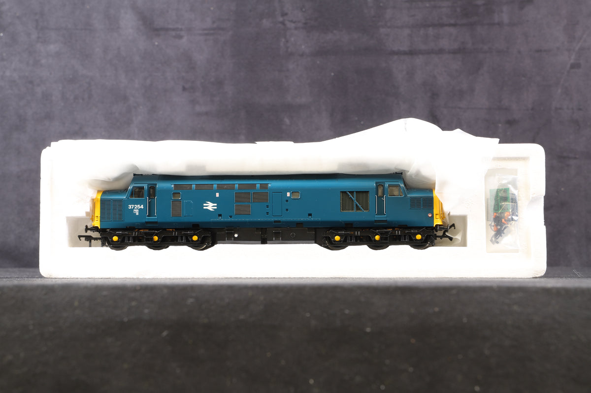 Bachmann OO 32-776DS Class 37/0 37254 with Plated Centre Head Code in BR Blue (DCC Sound Fitted)