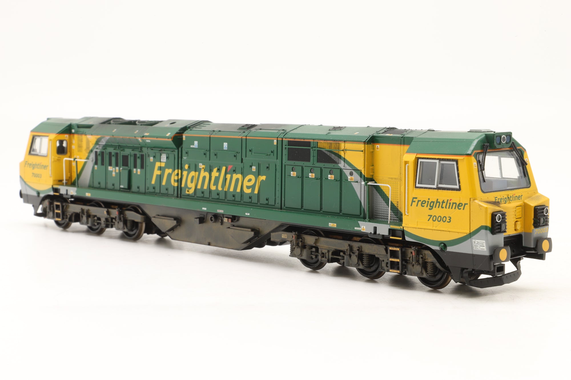 Bachmann OO 31-586 Class 70 70003 in Freightliner Livery – Weathered & DCC Sound