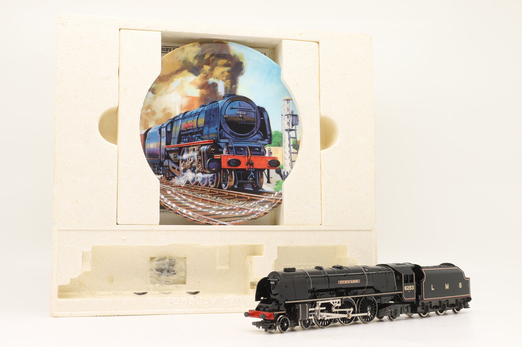 Hornby OO R459 Duchess Class 6253 'City of St Albans' in Lined LMS Black w/ Collector's Plate
