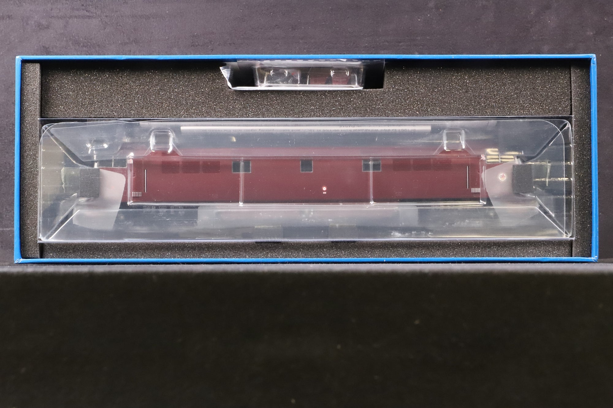 Dapol OO 4D-003-006 Class 52 'D1065' 'Western Consort' BR Maroon 'Small Yellow Panel