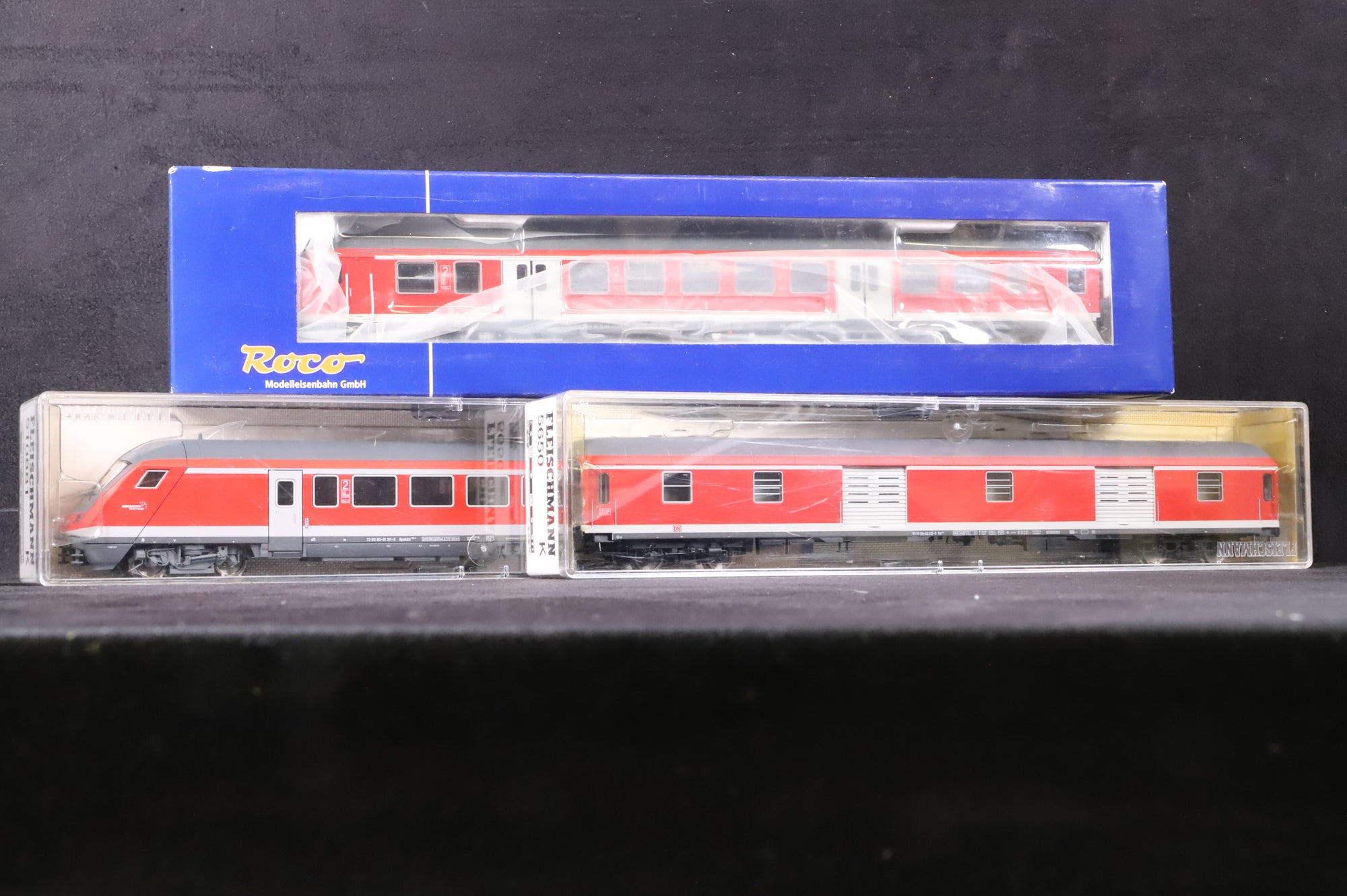 Fleischmann/Roco HO Rake of 3 DB Rolling Stock