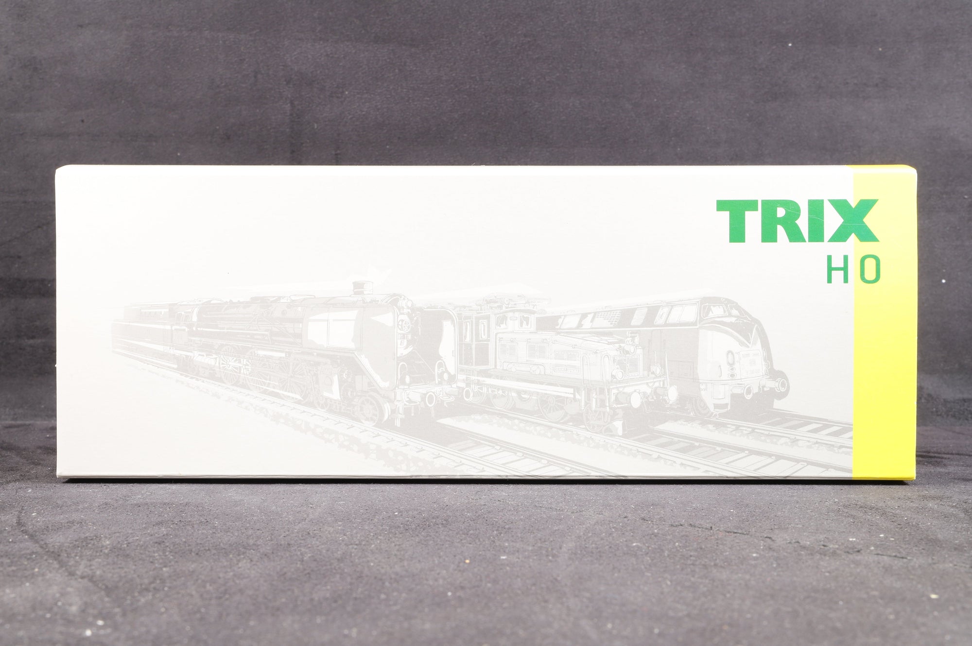Trix HO 22413 Class Re 460 Electric Loco, DCC Sound