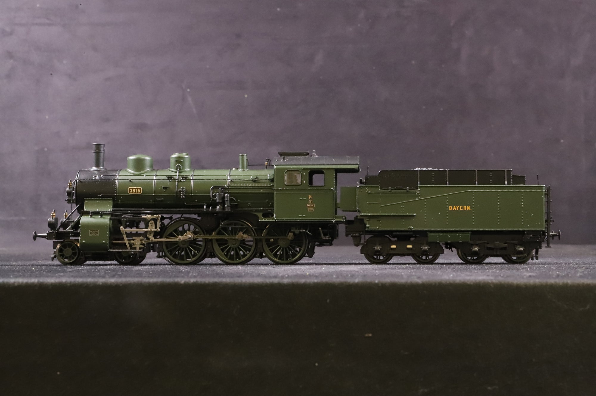 Brawa HO 40662 P 3/5H Loco No.3915 'Bayern'
