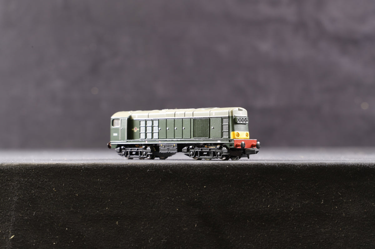 Graham Farish N 371-026 Class 20 Diesel &#39;D8134&#39; BR Green