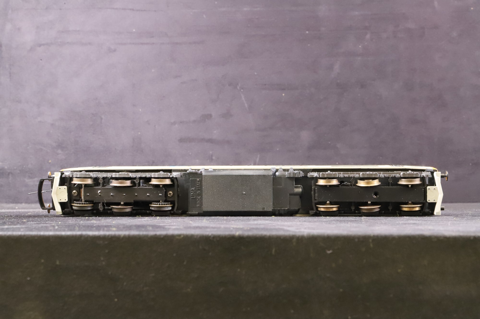 Lima OO 204806A5 Class 60 '60002' 'Capability Brown' - Renamed & Renumbered