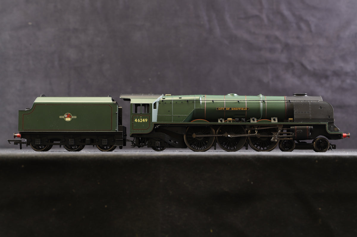 Hornby OO R2782XS LMS &#39;Princess Coronation&#39; BR Green L/C &#39;46249&#39; &#39;City of Sheffield&#39;, DCC Sound