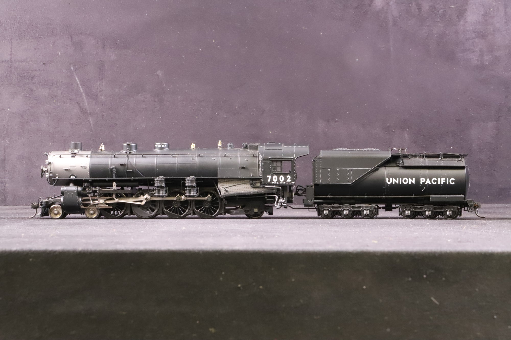 Broadway Limited Imports HO 038 UP MT-73 4-8-2 '7002' Black & Graphite DCC Sound